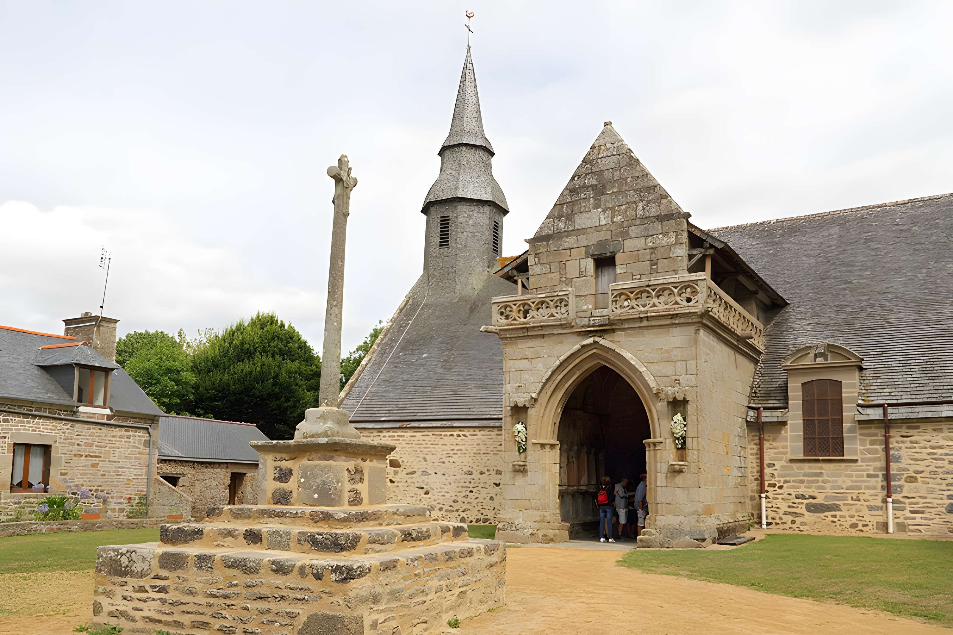 Chapelle de Kermaria an Iskuit