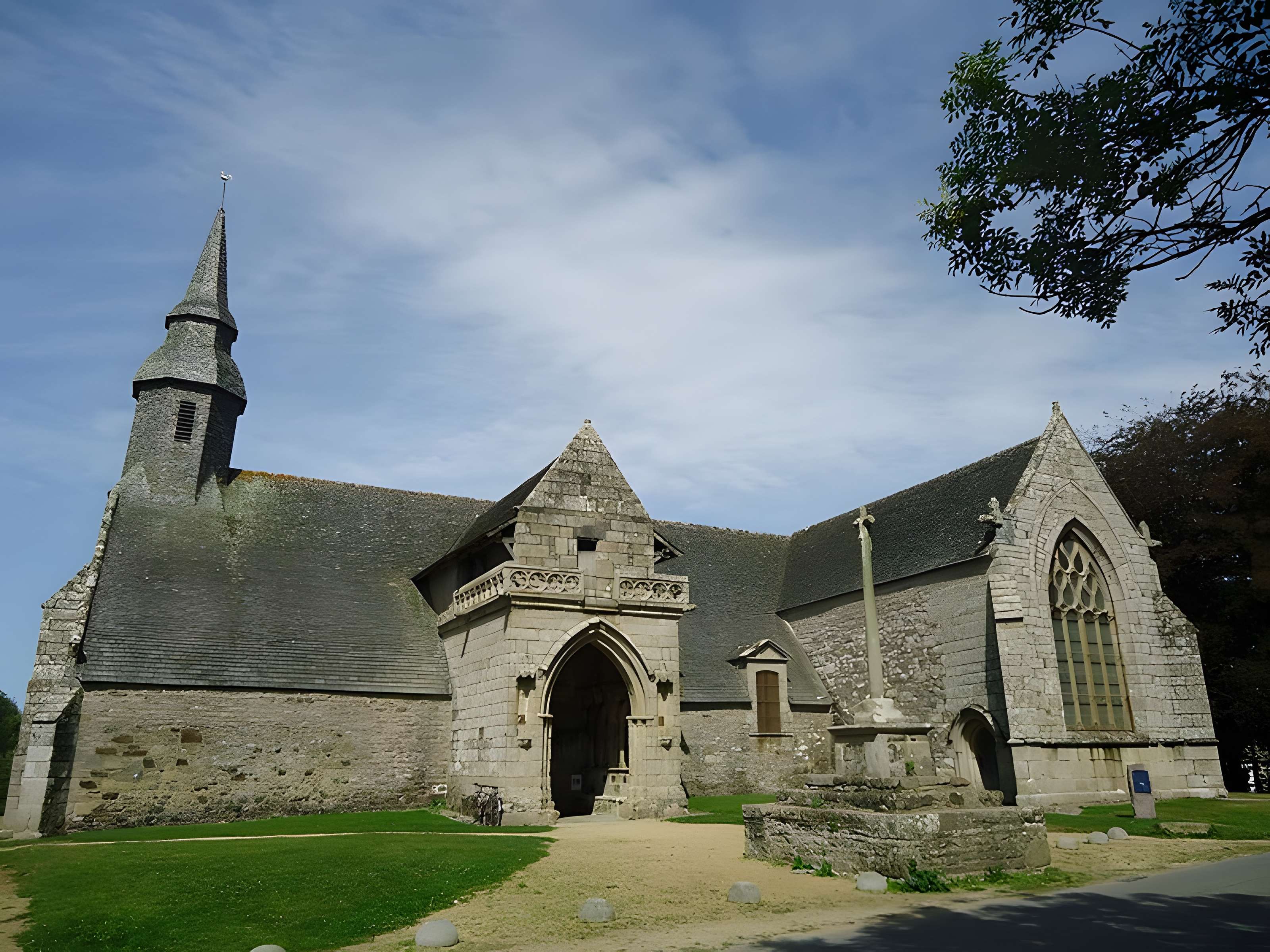 Chapelle de Kermaria an Iskuit