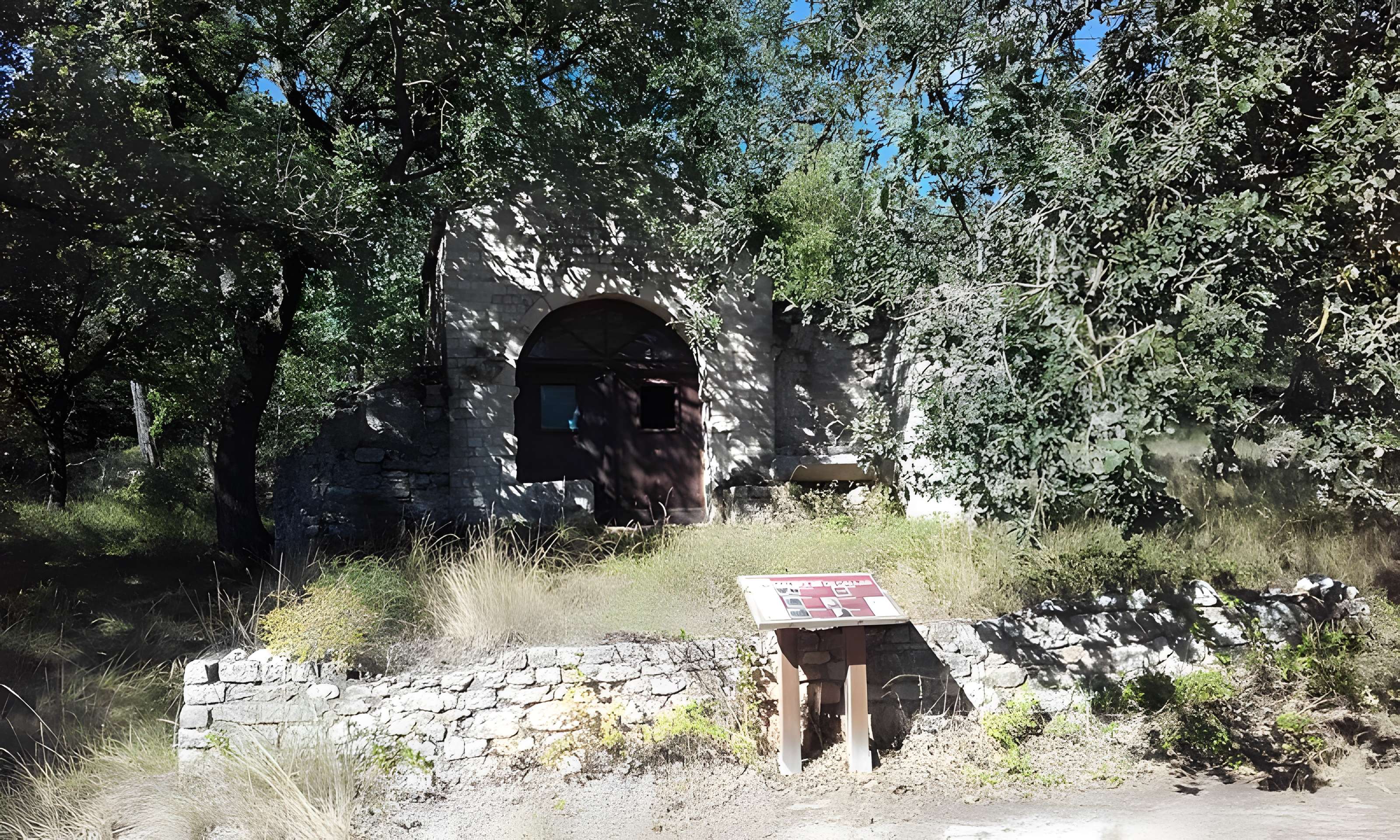 Chapelle de la Trinité de Callas