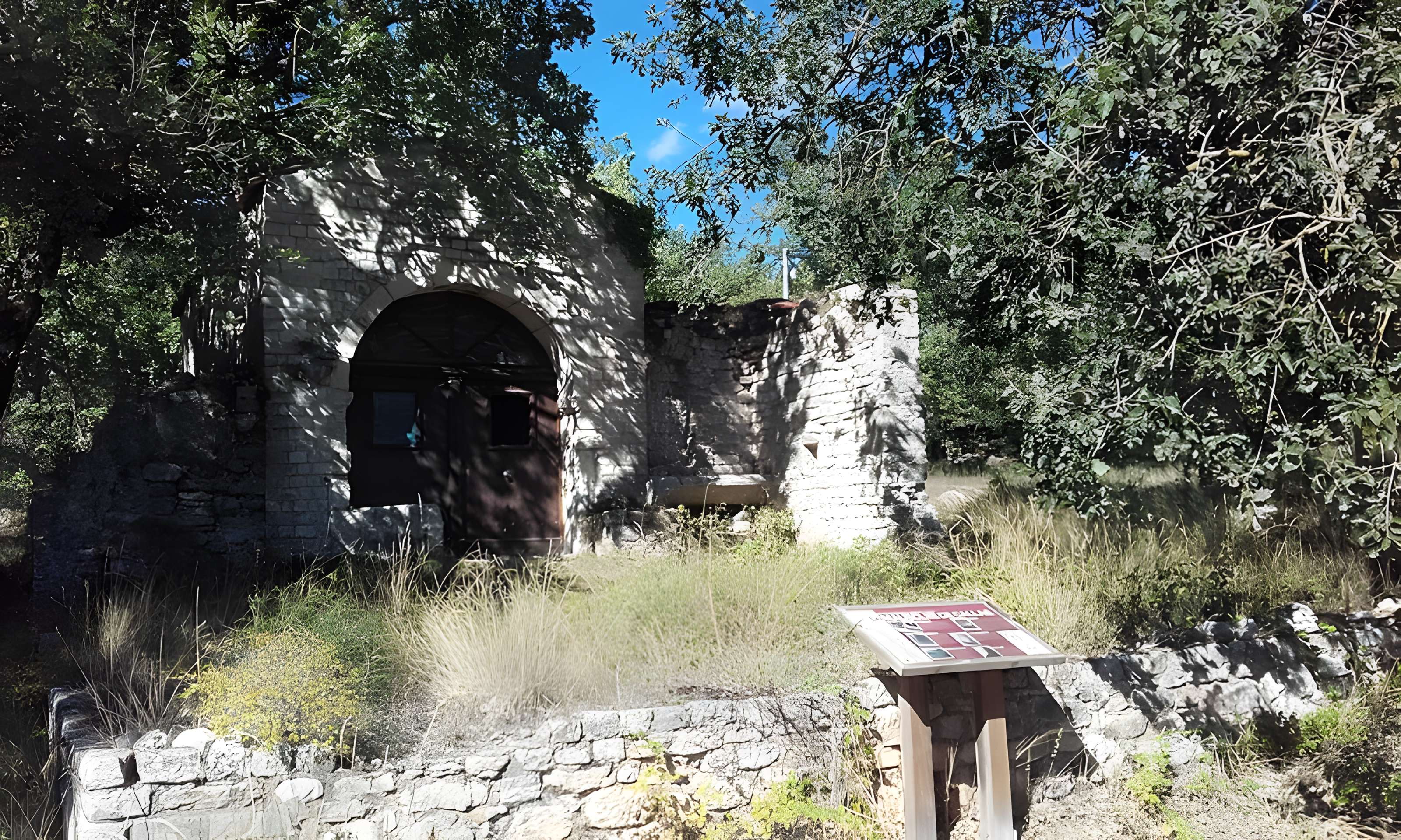 Chapelle de la Trinité de Callas