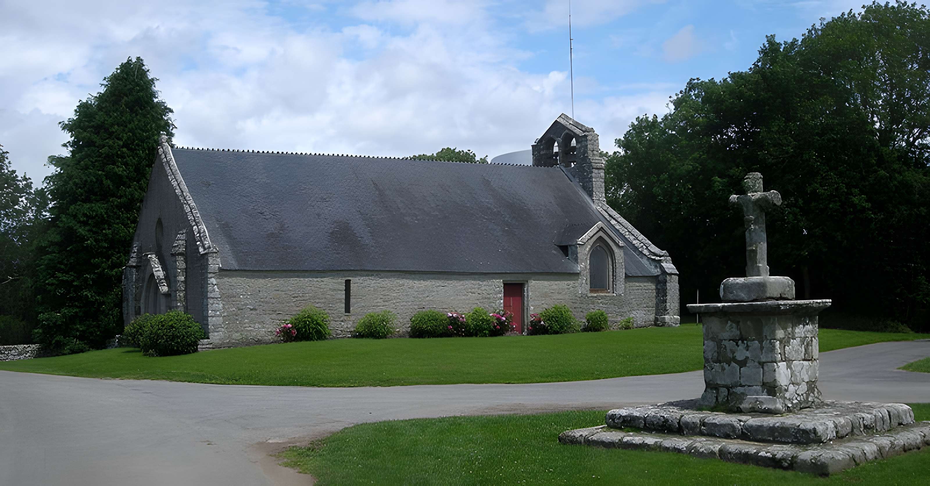 Chapelle de Locmaria de Ploemel 