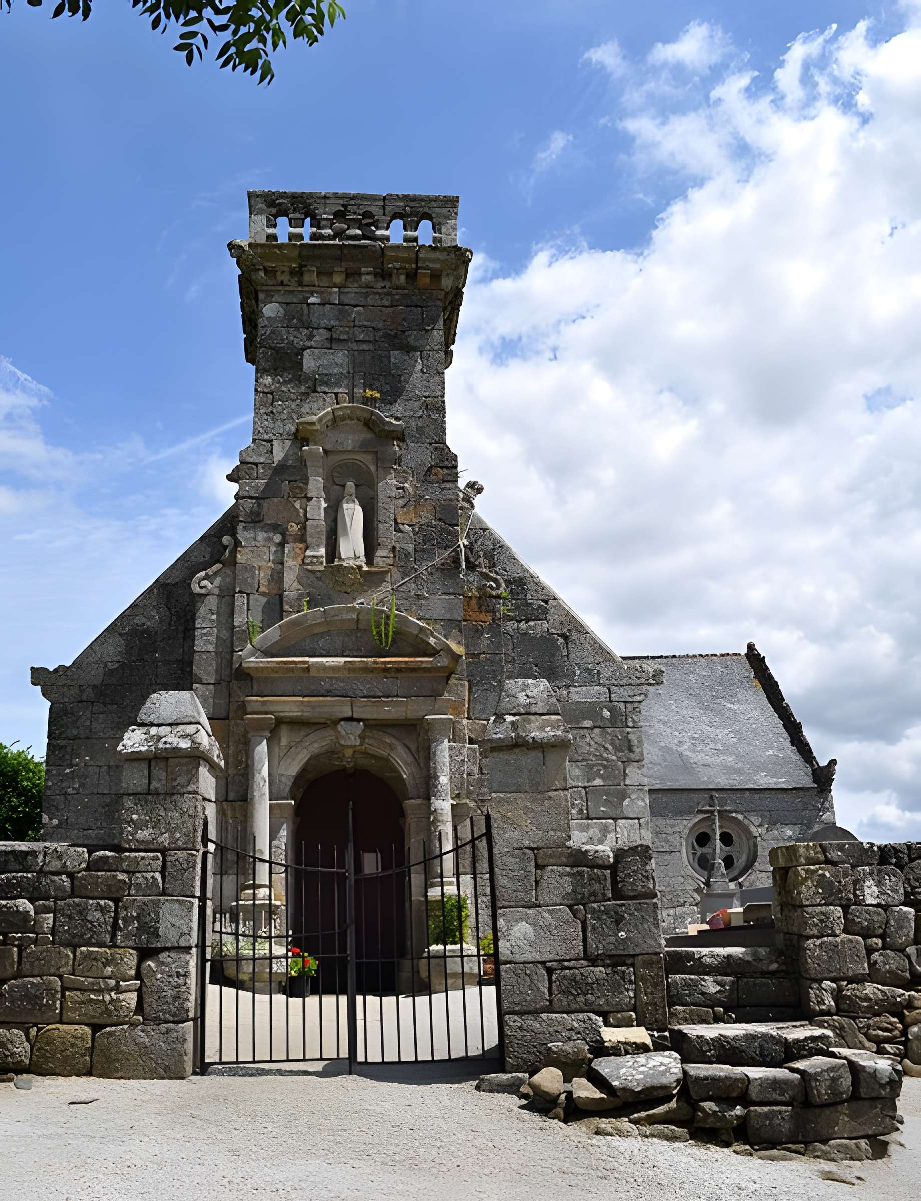 Chapelle de Locmaria de Rostrenen