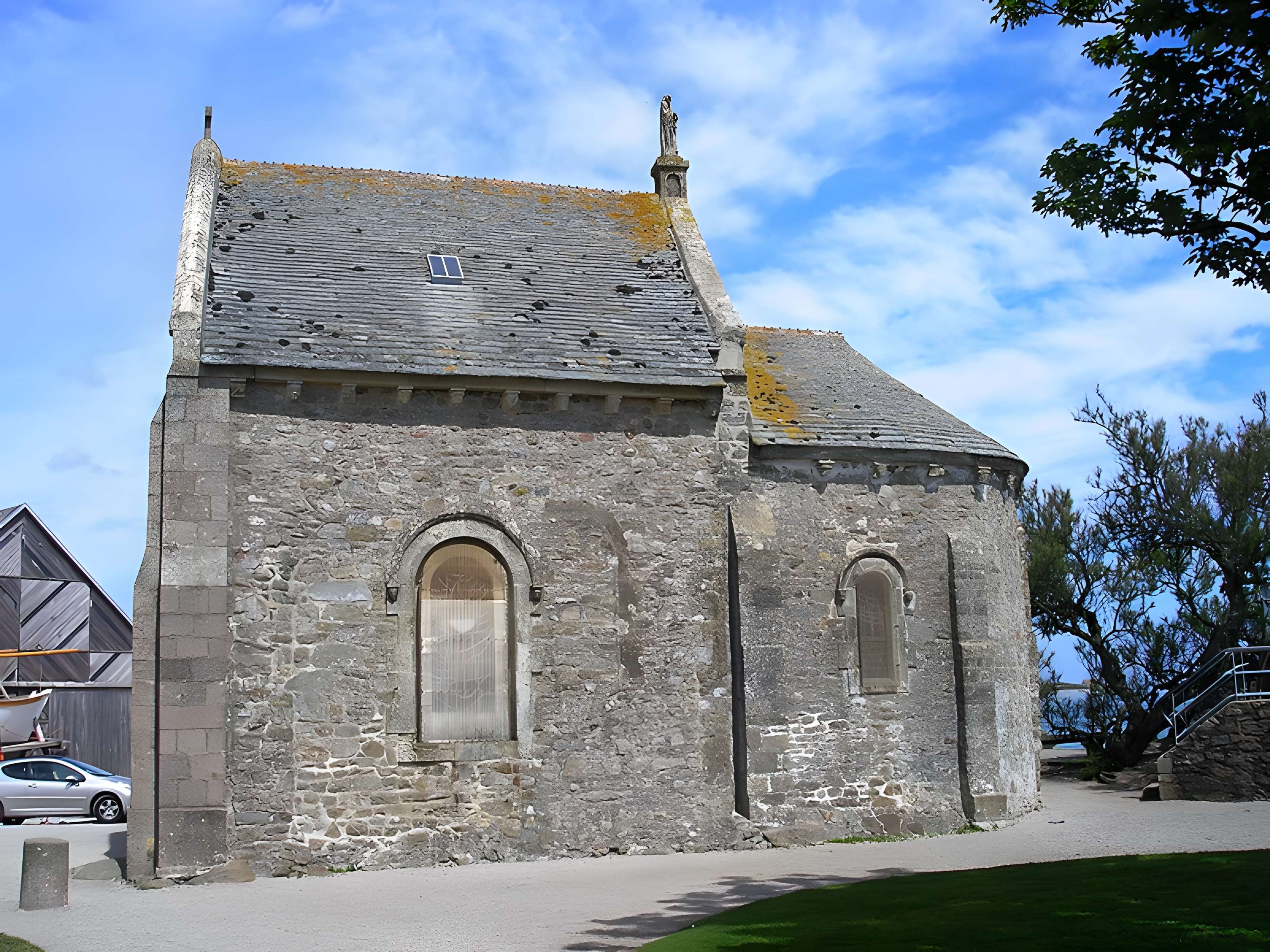Chapelle des marins de Saint-Vaast-la-Hougue