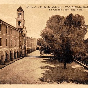 Couvent Sainte-Garde-des-Champs de Saint-Didier