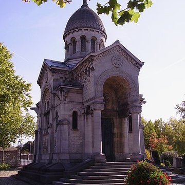 Chapelle funéraire de Jules Hunebelle à Clamart