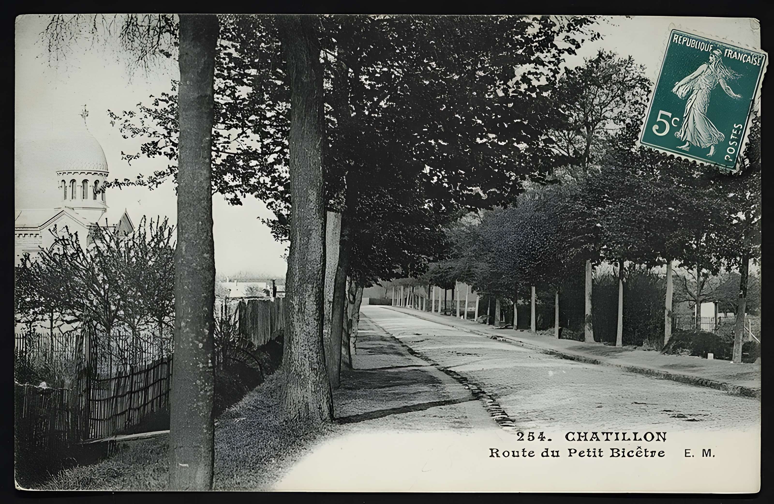 Chapelle funéraire de Jules Hunebelle à Clamart