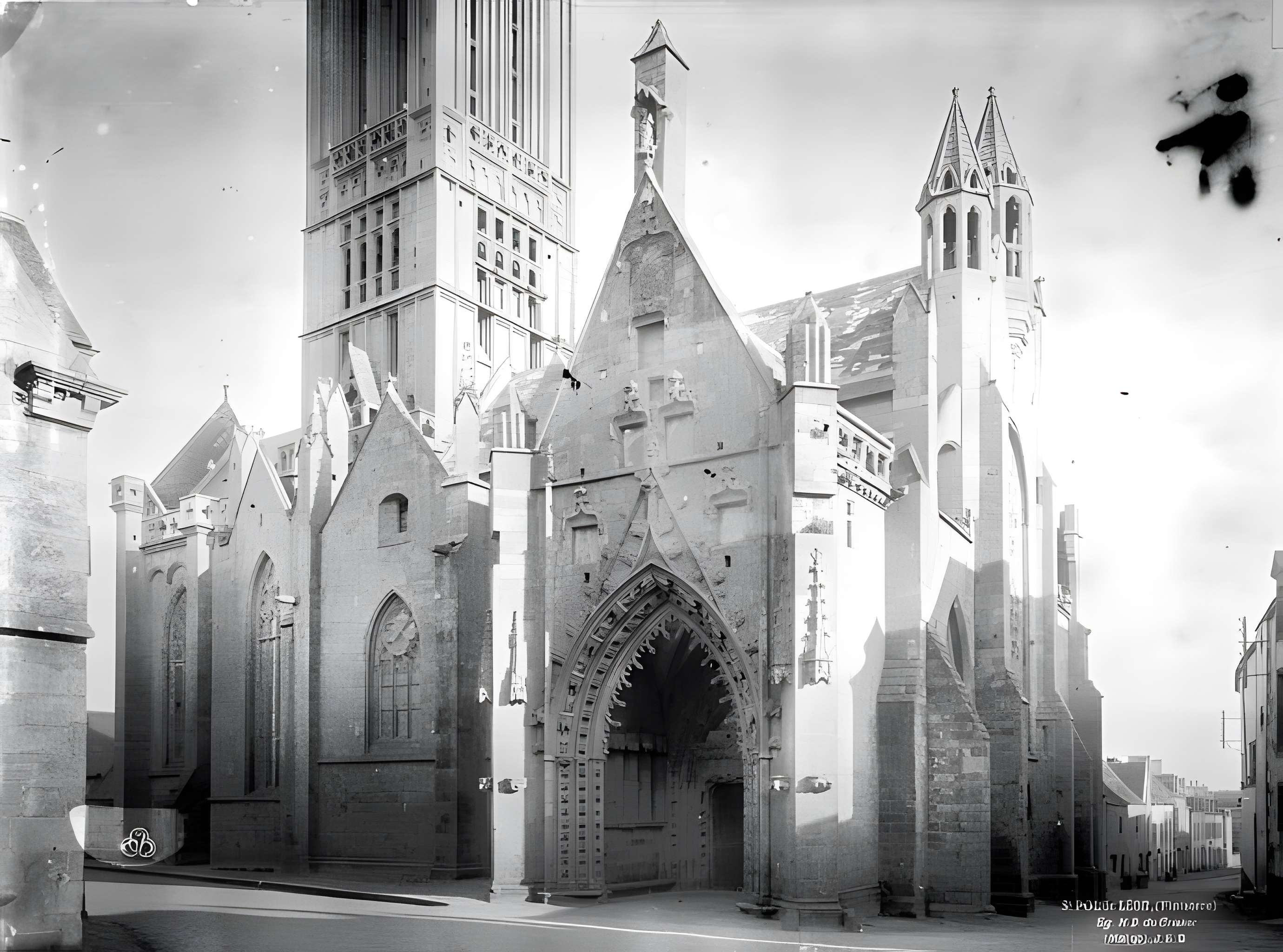 Chapelle Notre-Dame du Kreisker à Saint-Pol-de-Léon