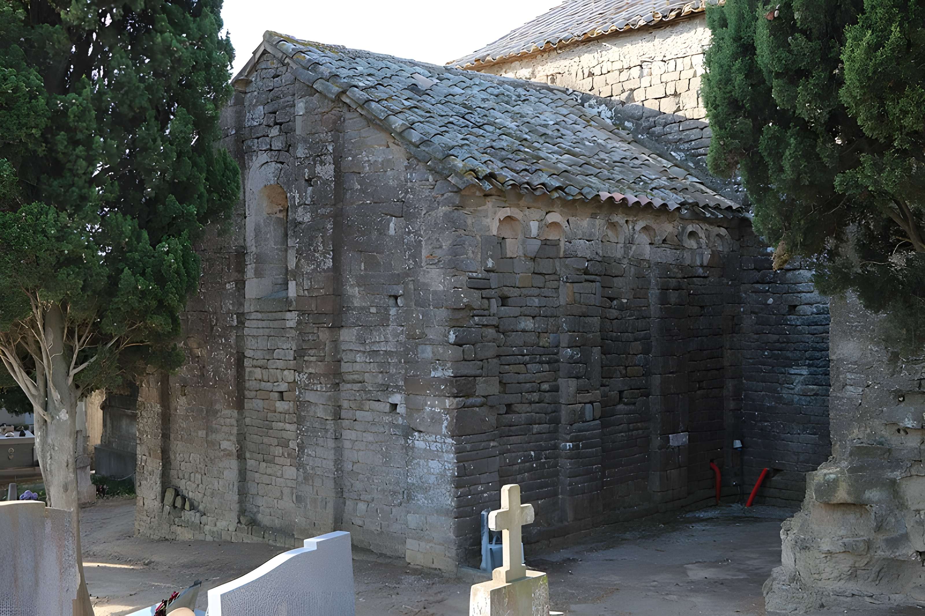 Chapelle Notre-Dame-de-Colombier de Montbrun-des-Corbières