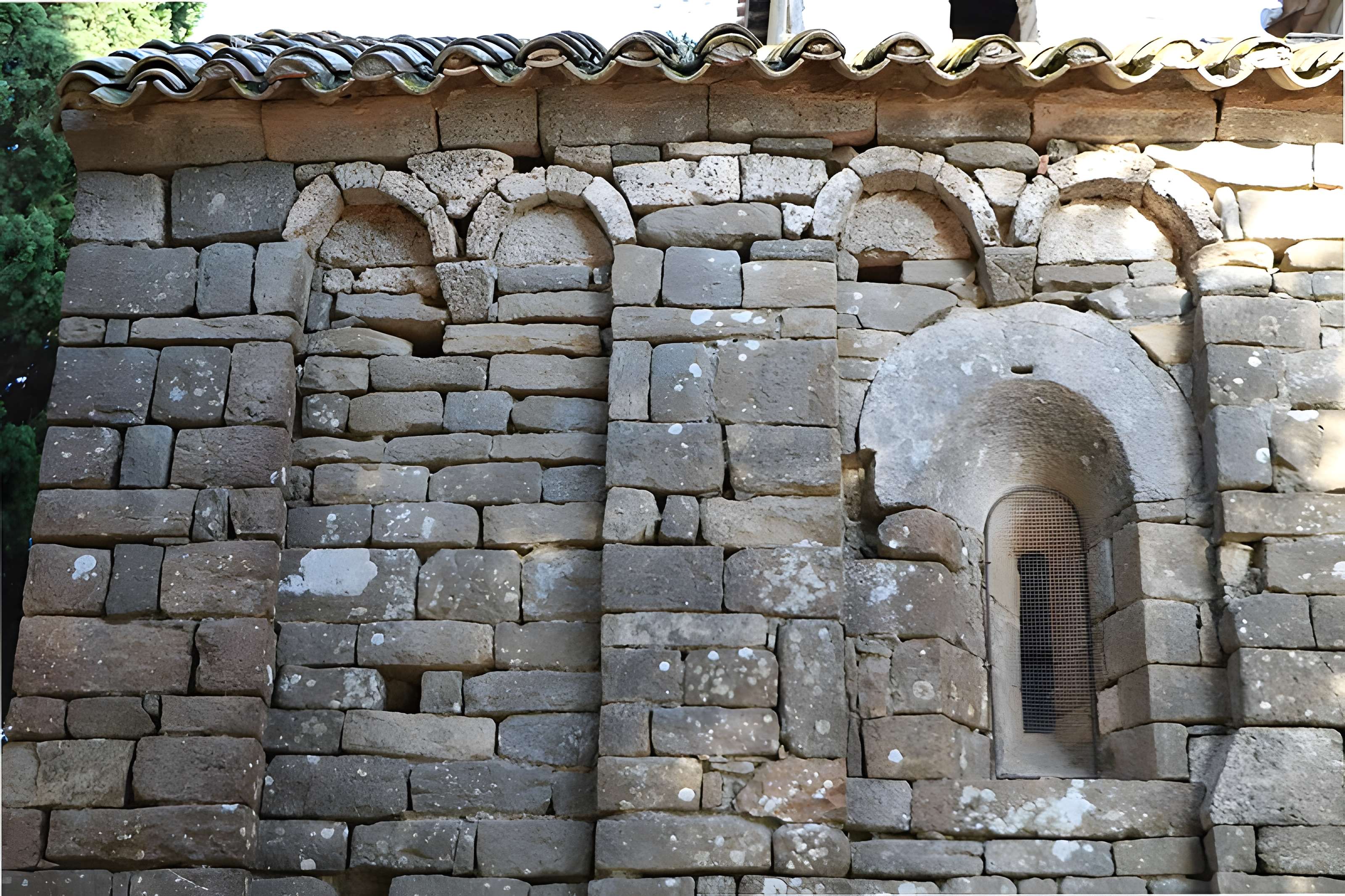 Chapelle Notre-Dame-de-Colombier de Montbrun-des-Corbières