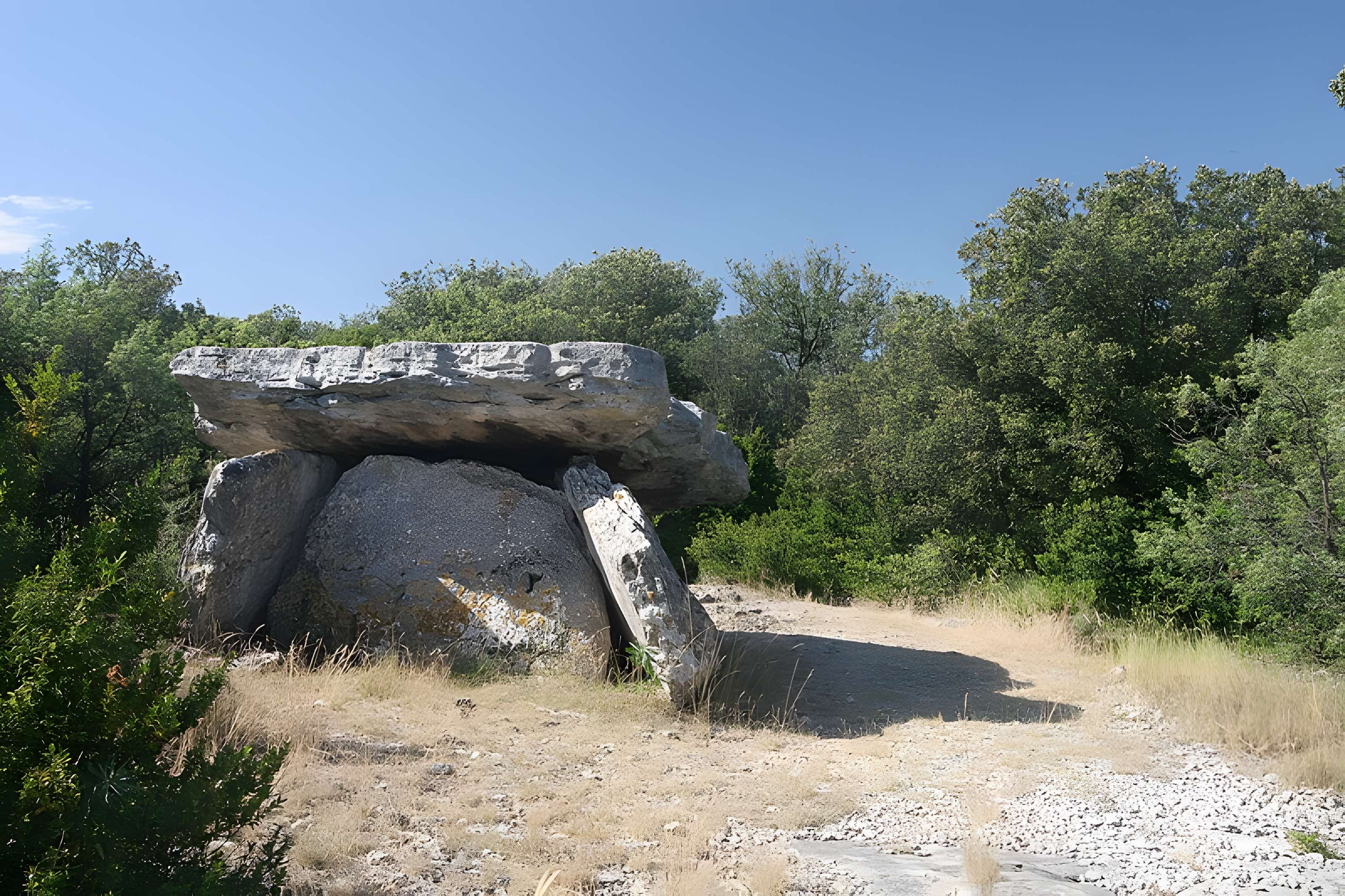 Dolmen de Champvermeil à Bidon