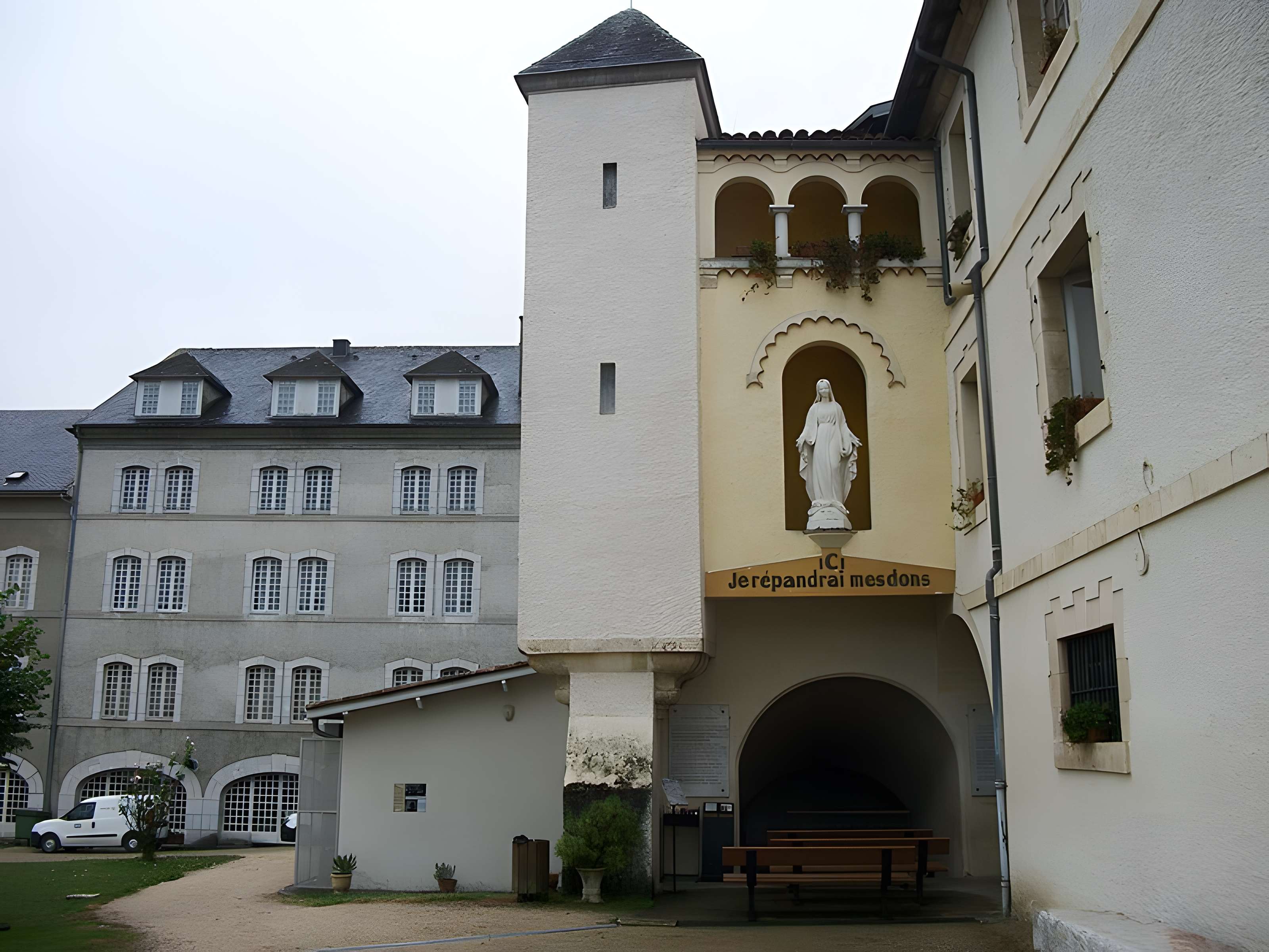 Chapelle Notre-Dame-de-Garaison de Monléon-Magnoac