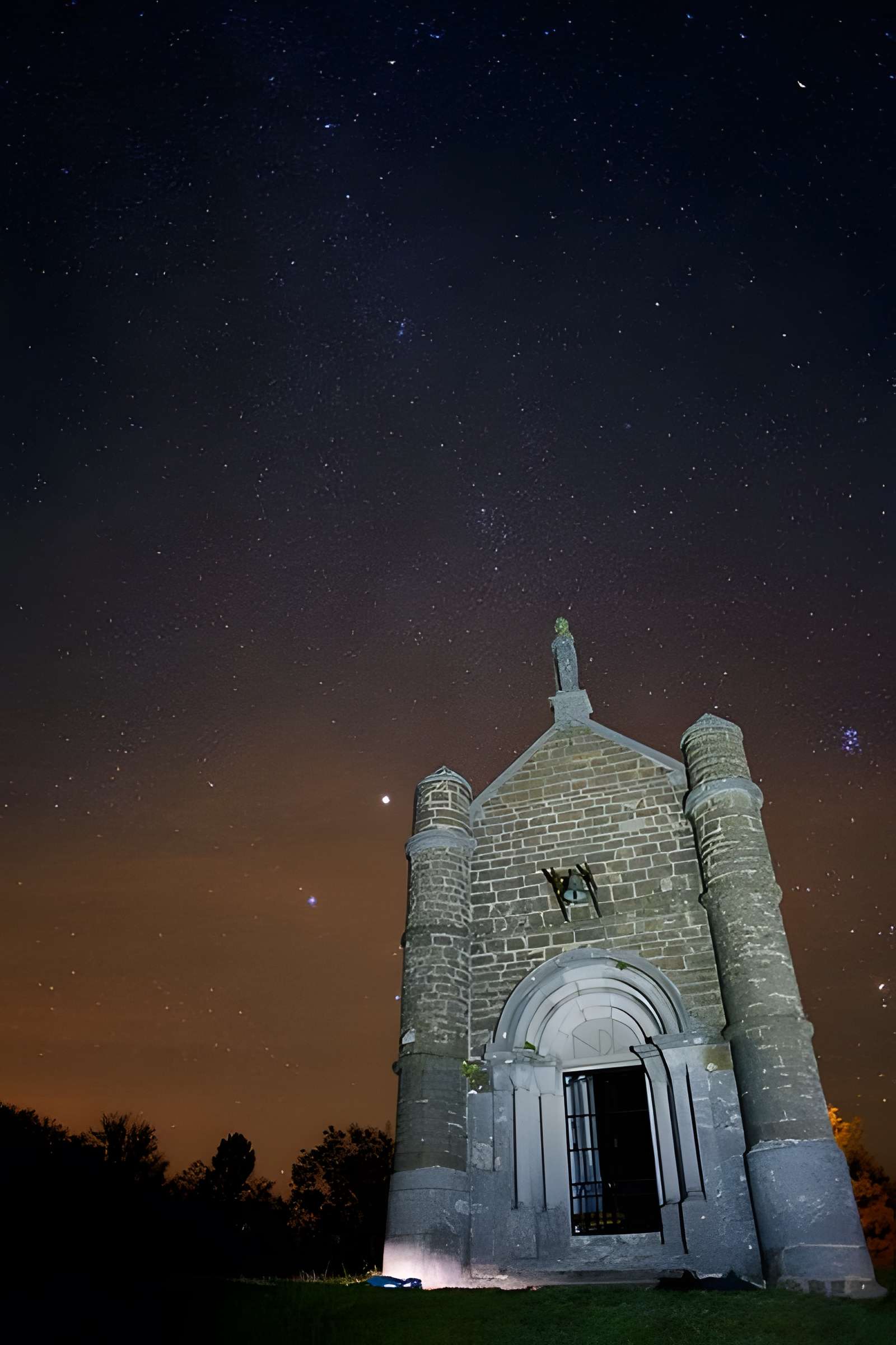 Chapelle Notre-Dame-de-la-Tête-Ronde de Menou
