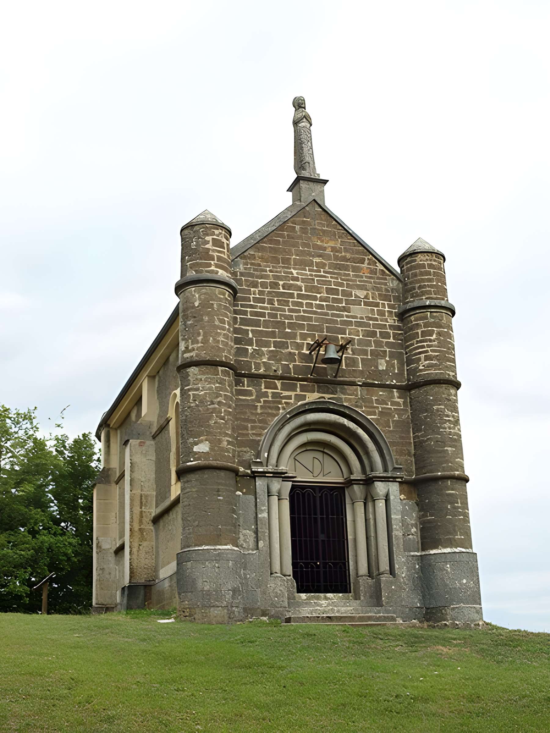Chapelle Notre-Dame-de-la-Tête-Ronde de Menou