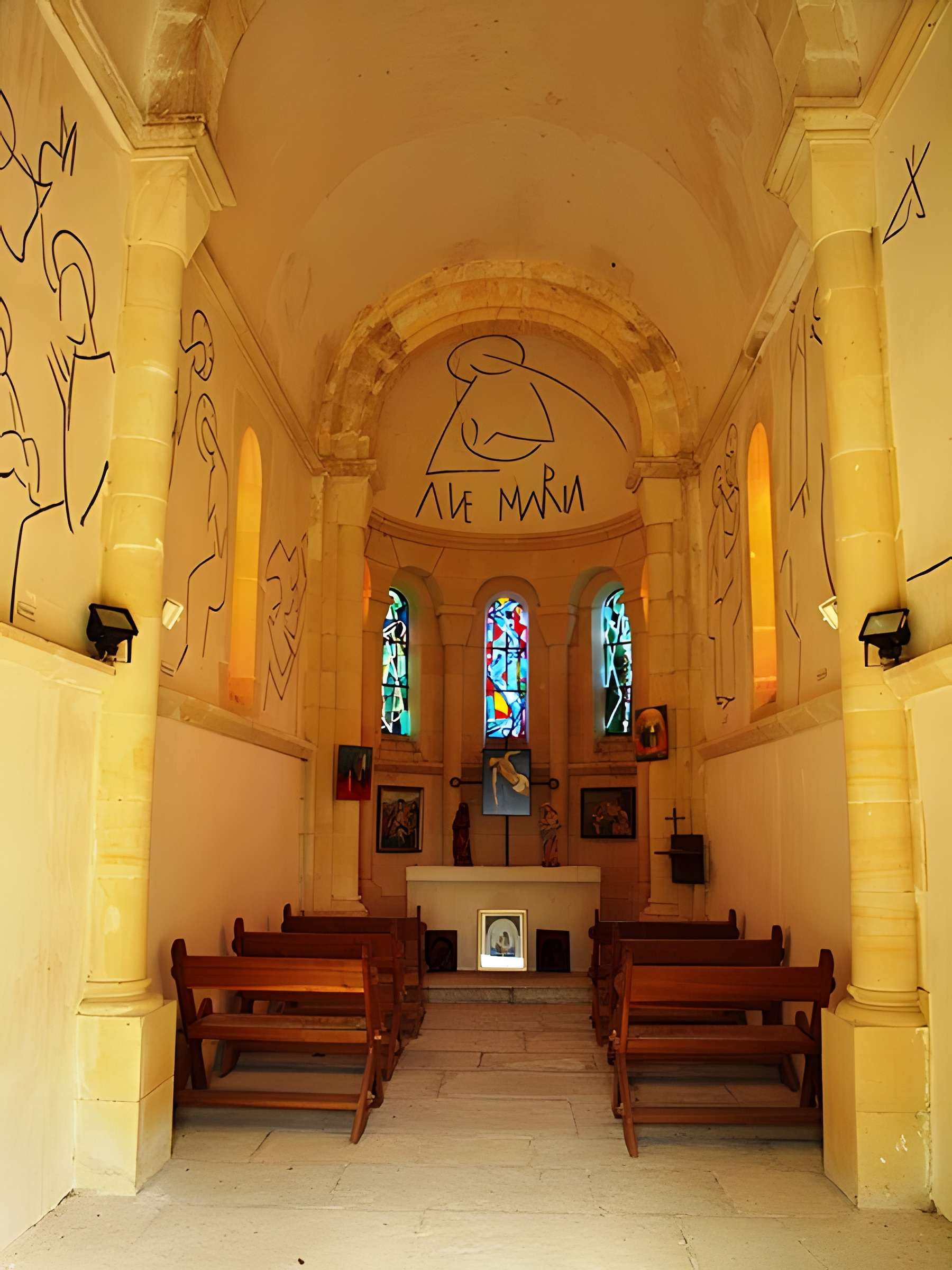 Chapelle Notre-Dame-de-la-Tête-Ronde de Menou