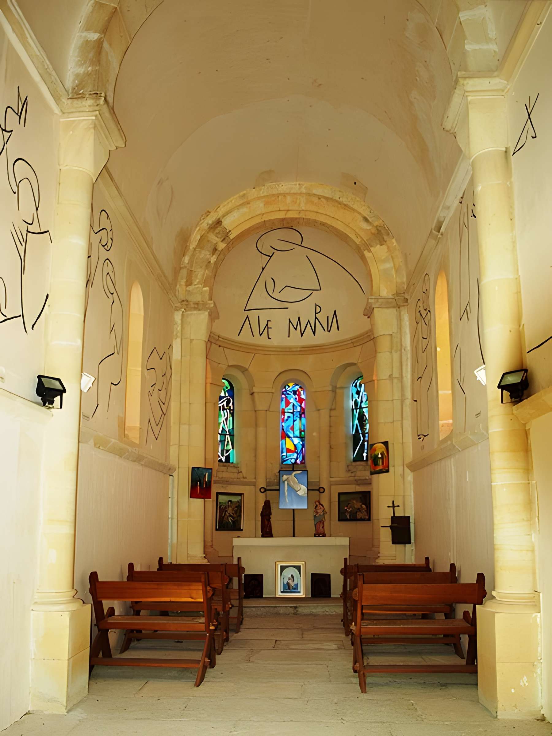 Chapelle Notre-Dame-de-la-Tête-Ronde de Menou