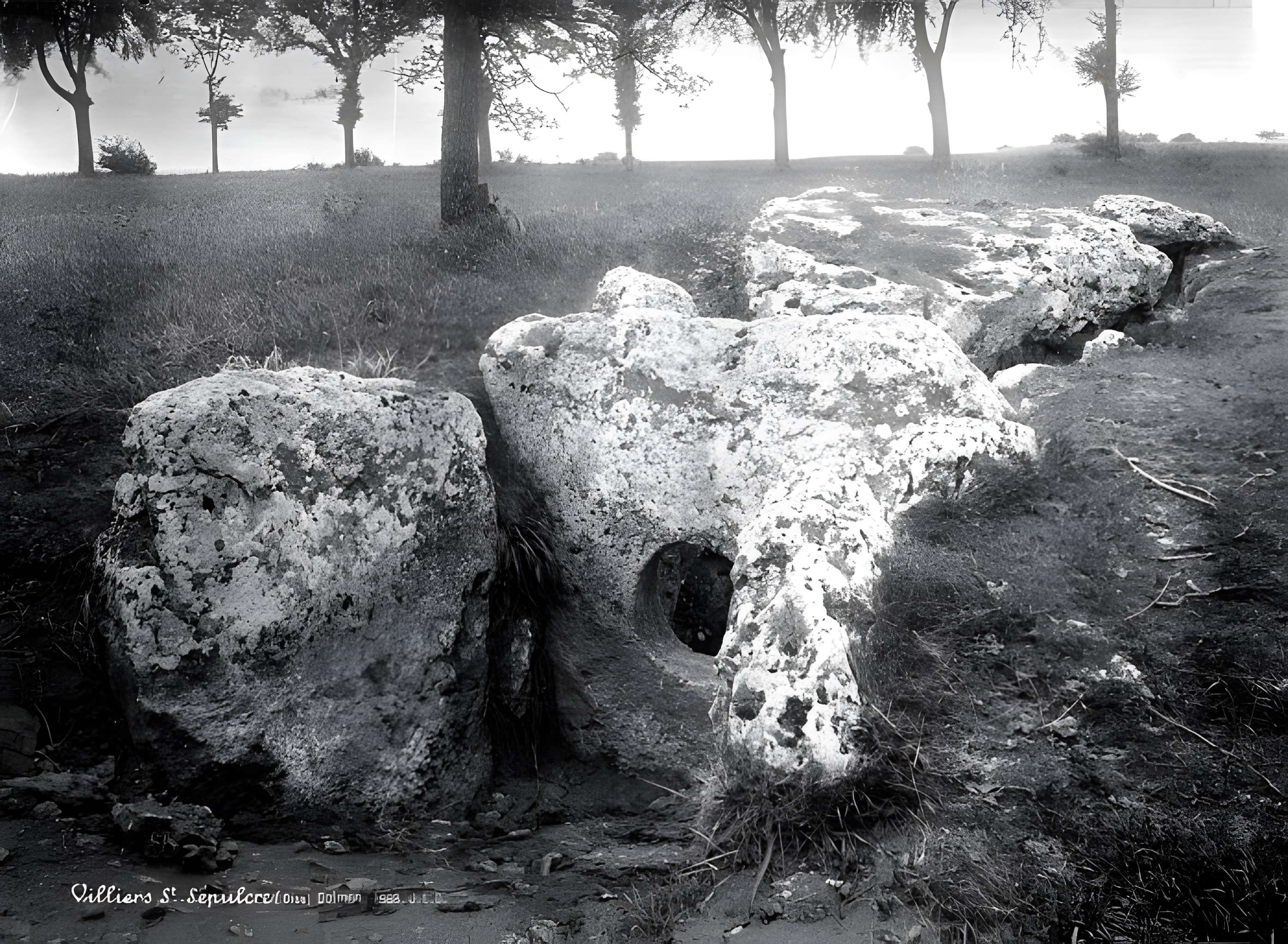 Dolmen de la Pierre-aux-Fées à Villers-Saint-Sépulcre