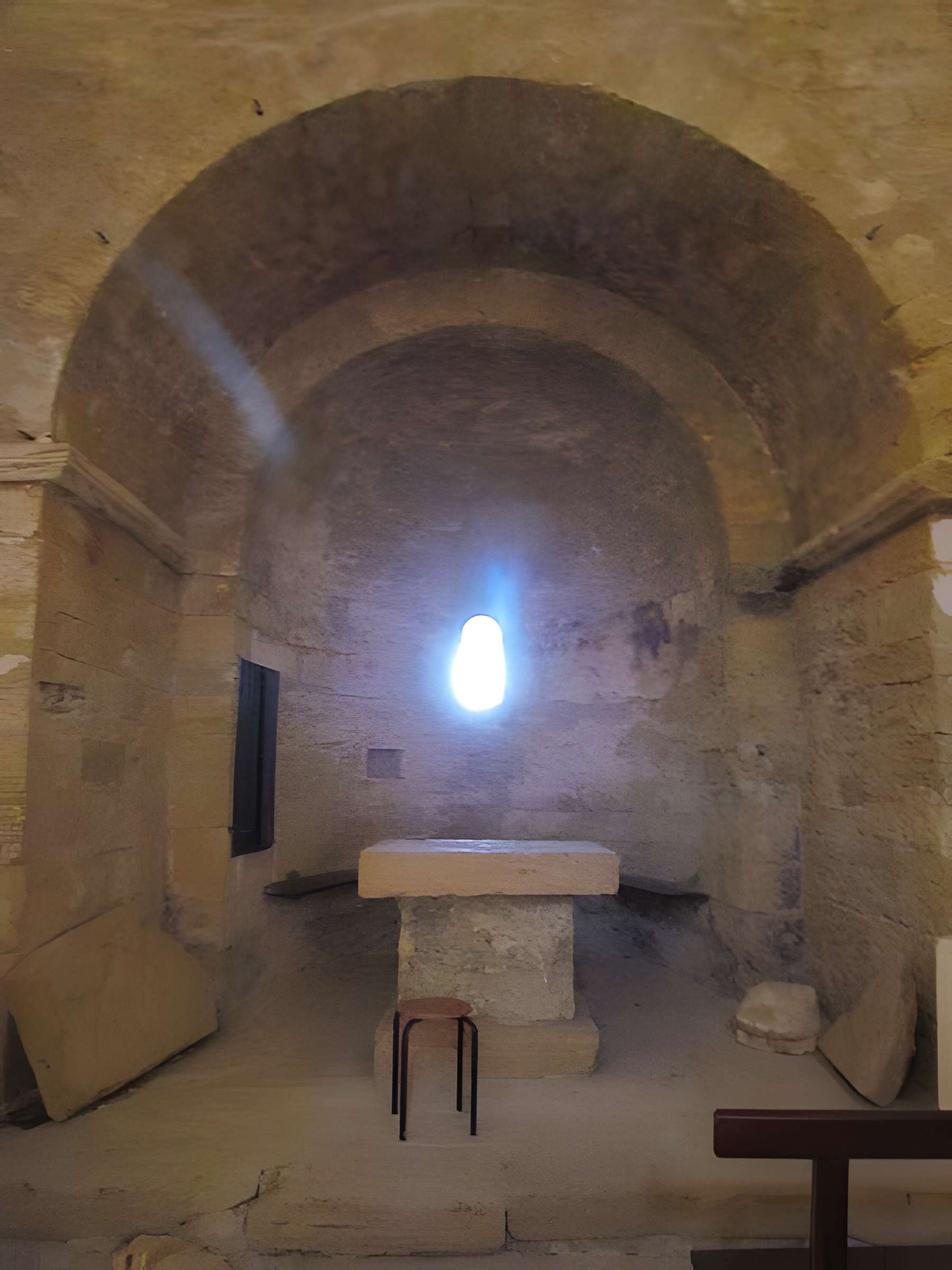 Chapelle Saint-Blaise de Saint-Mitre-les-Remparts