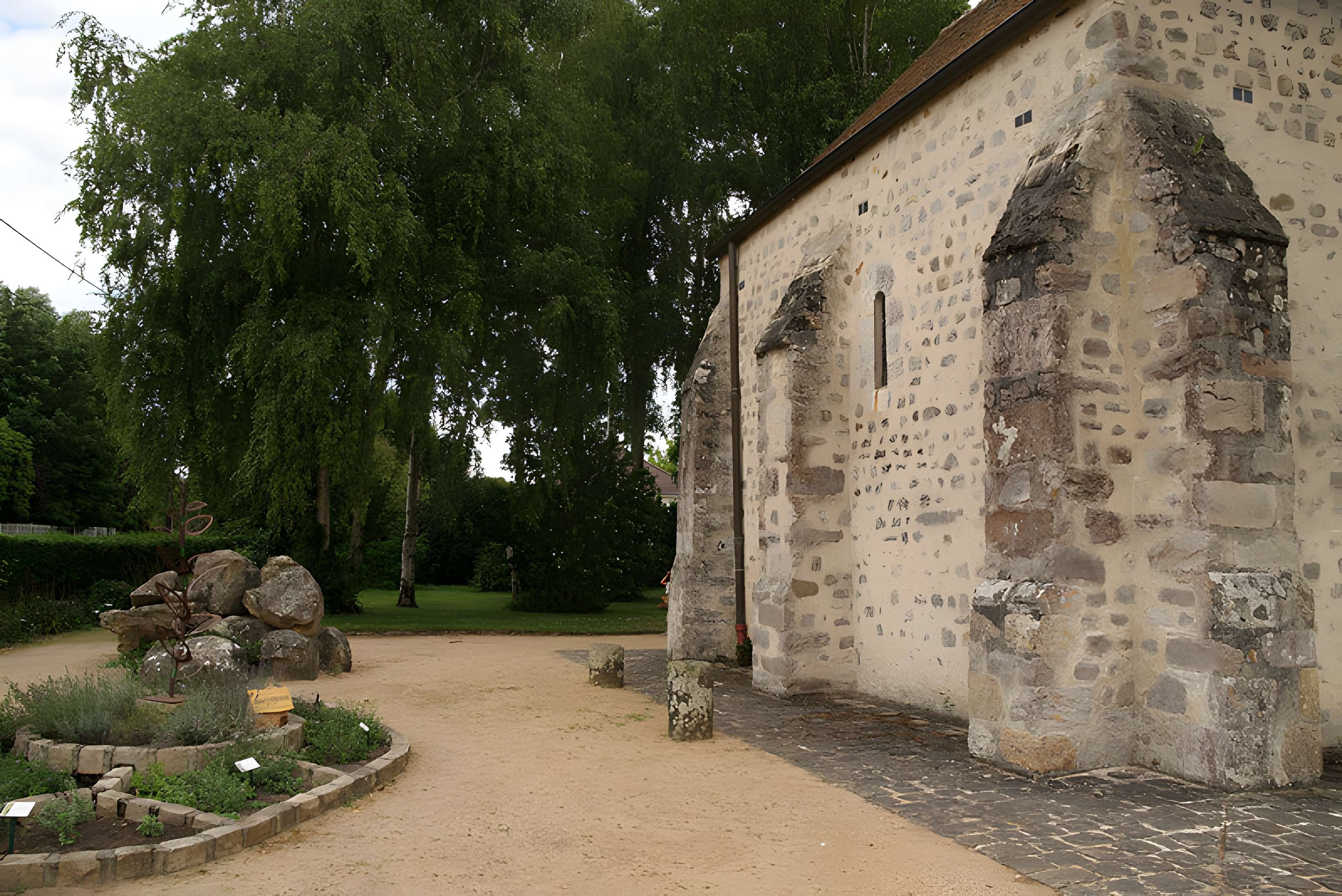 Chapelle Saint-Blaise-des-Simples de Milly-la-Forêt