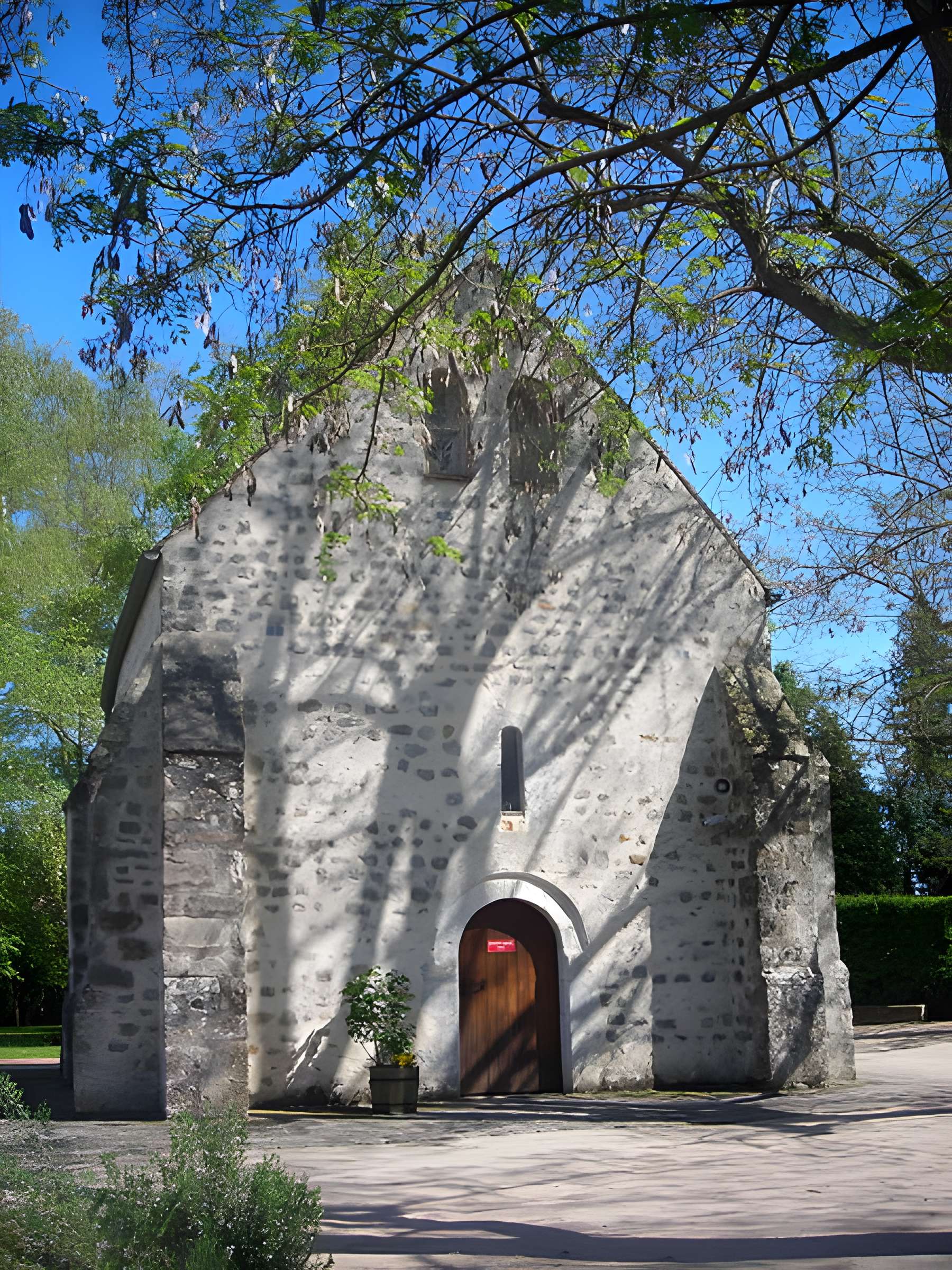 Chapelle Saint-Blaise-des-Simples de Milly-la-Forêt