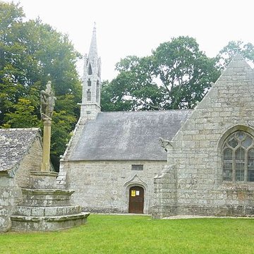 Chapelle Saint-Cadou de Kerzinaou