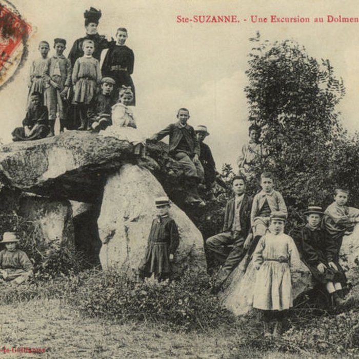 Photo de Dolmen des Erves à Sainte-Suzanne