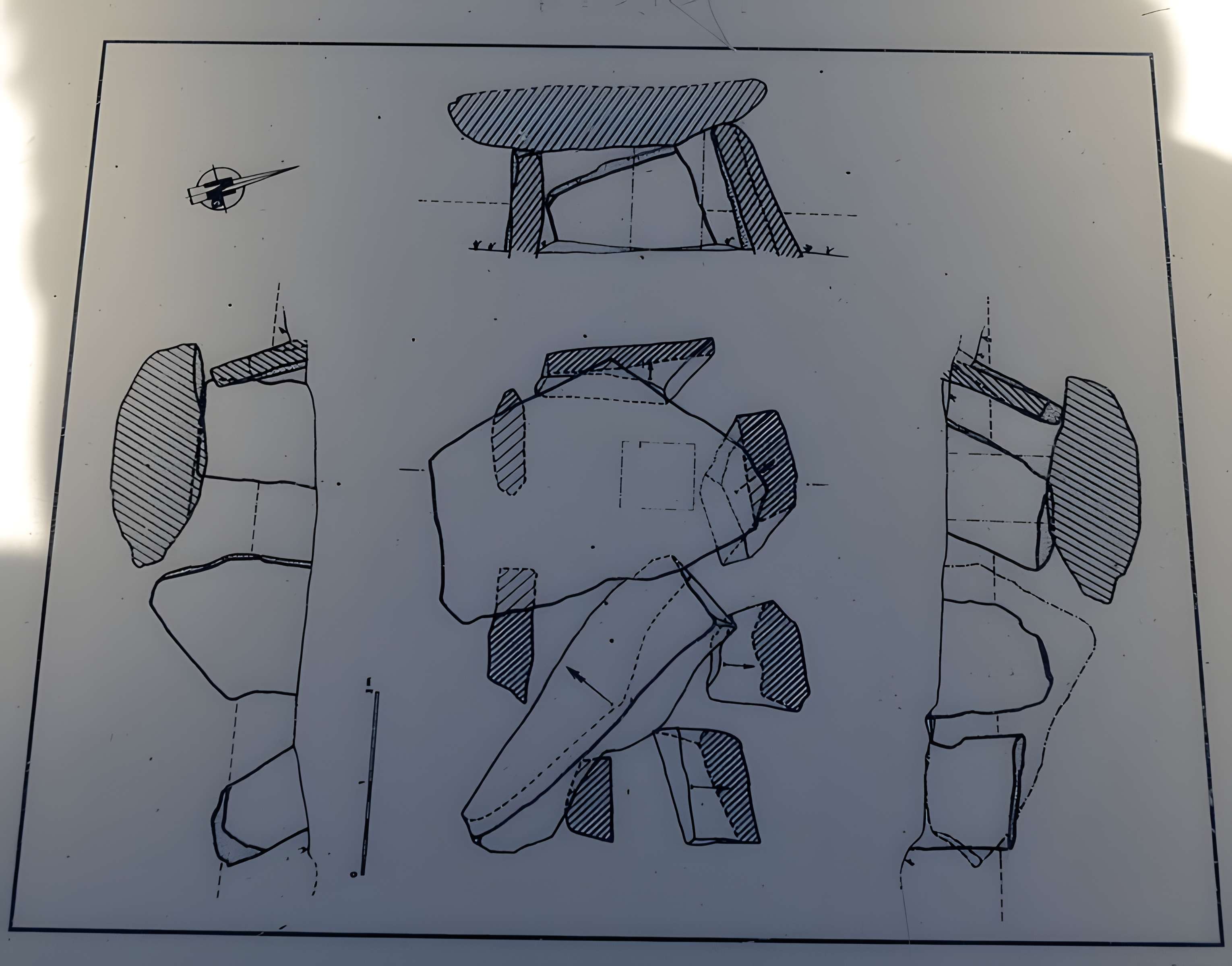 Dolmen des Erves à Sainte-Suzanne