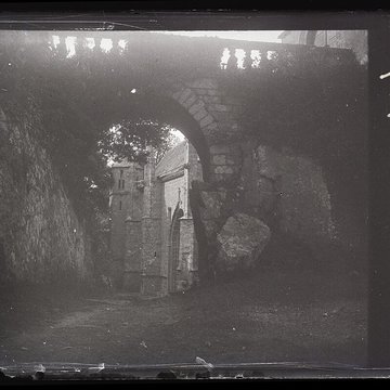 Chapelle Sainte-Barbe et maison du garde