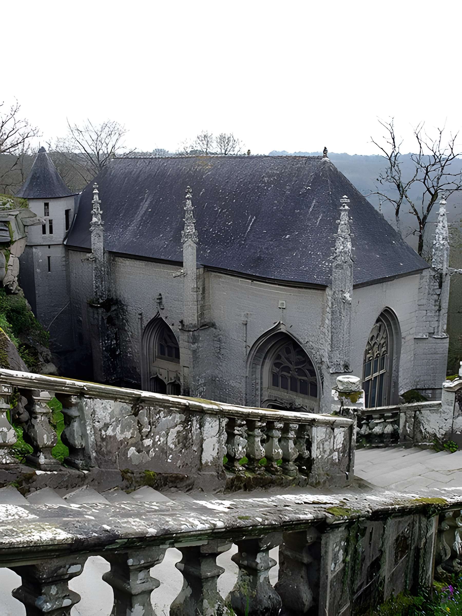 Chapelle Sainte-Barbe et maison du garde