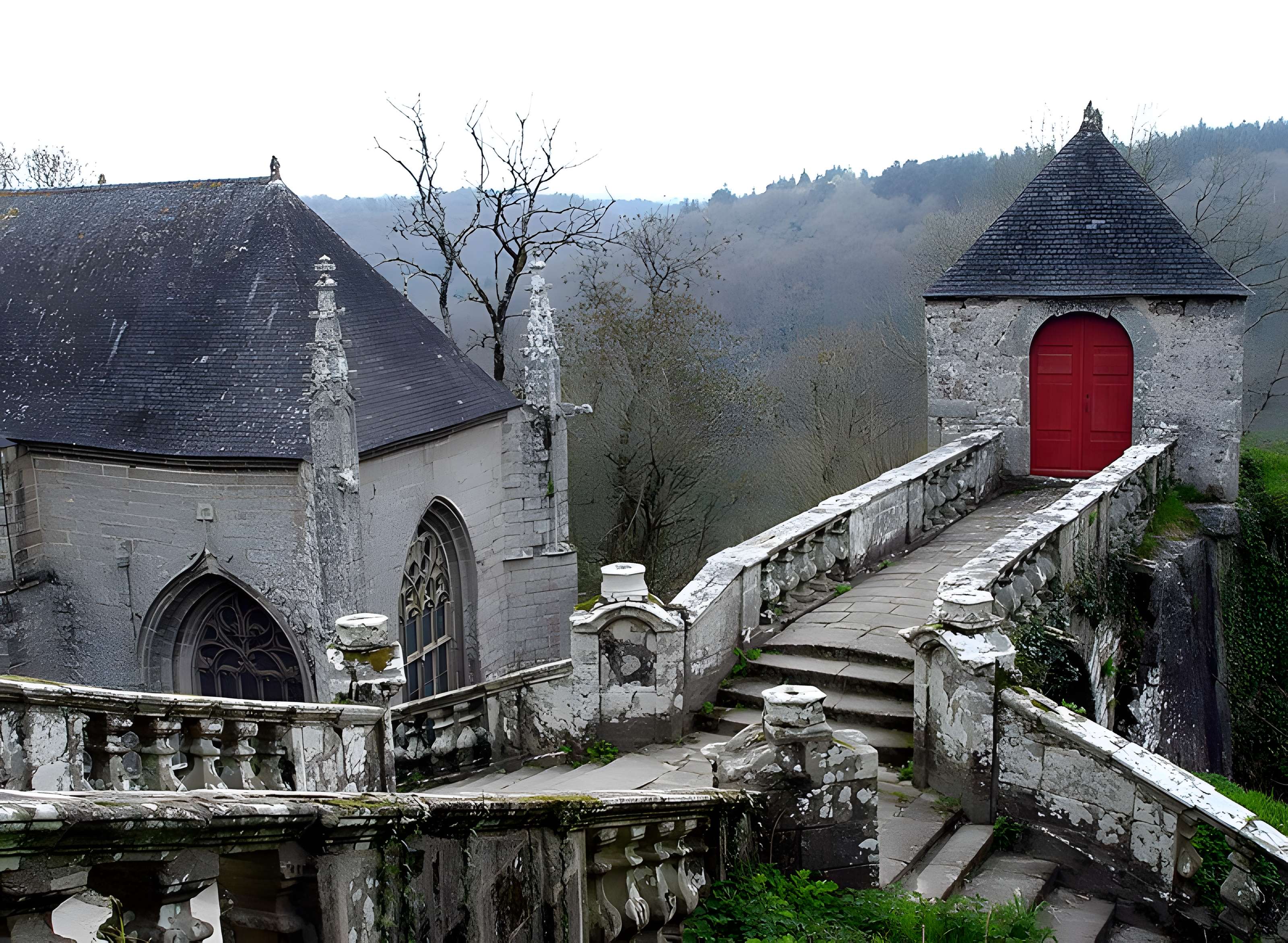 Chapelle Sainte-Barbe et maison du garde