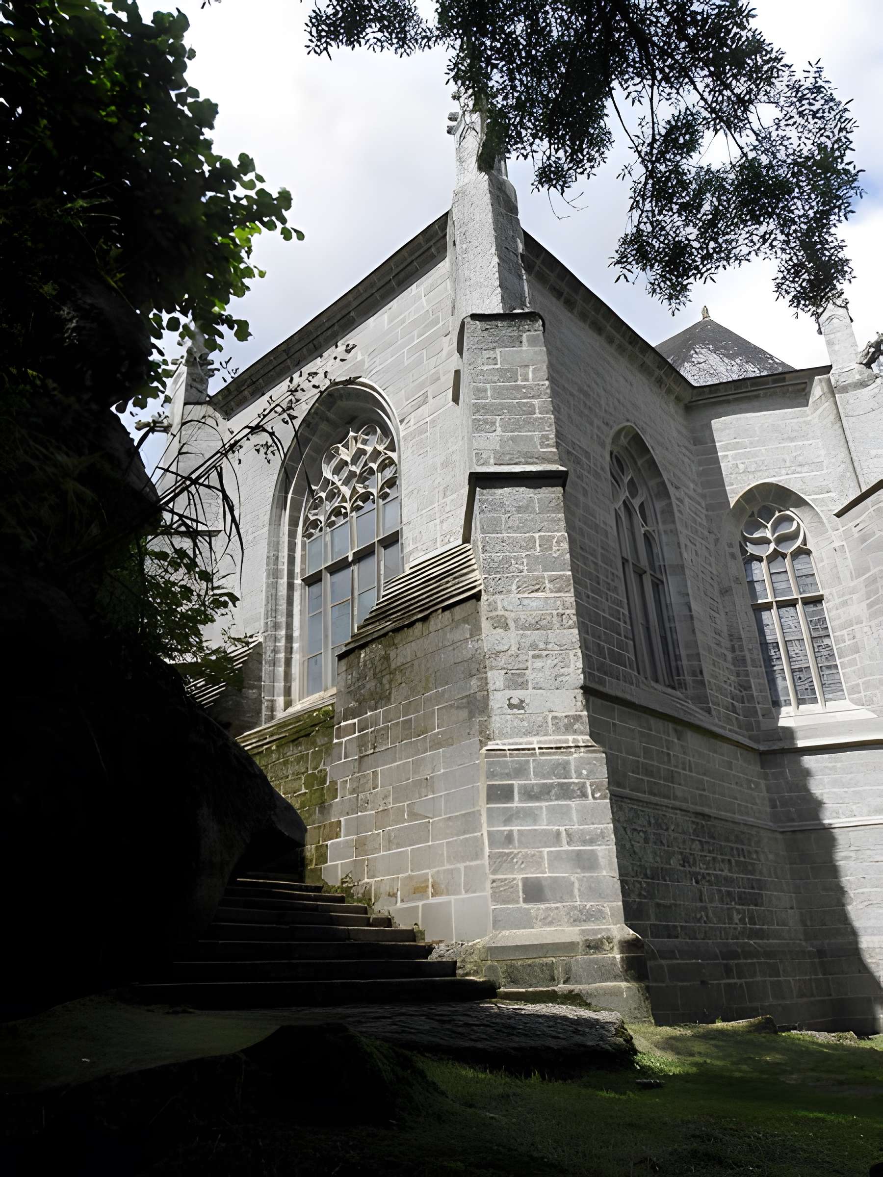 Chapelle Sainte-Barbe et maison du garde