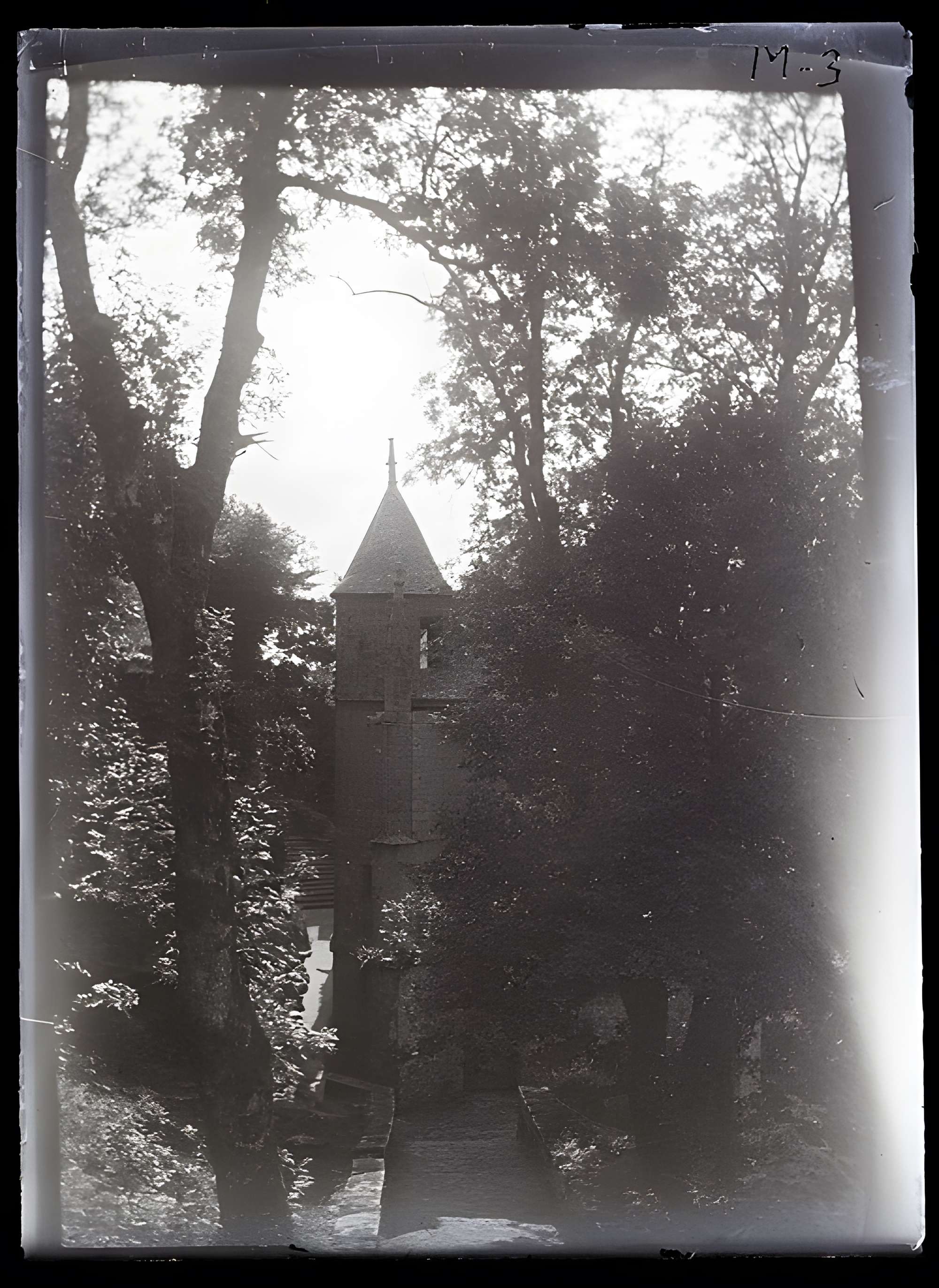 Chapelle Sainte-Barbe et maison du garde