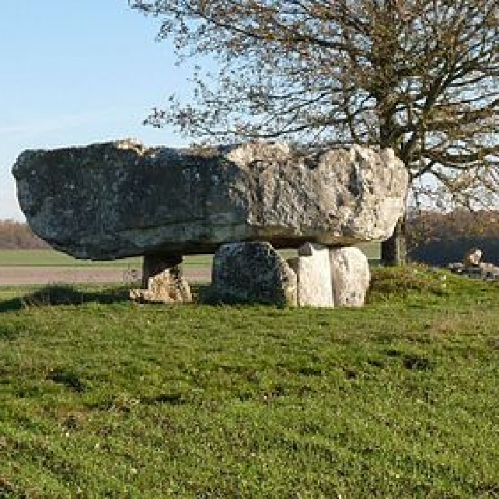 Photo de Deux dolmens dits La Grosse Pérotte et La Petite Pérotte