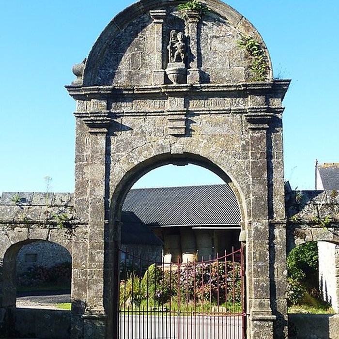 Photo de Chapelle Sainte-Marie-du-Ménez-Hom de Plomodiern