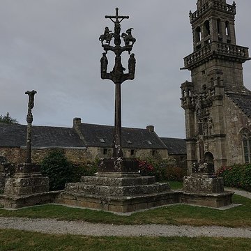 Chapelle Sainte-Marie-du-Ménez-Hom de Plomodiern