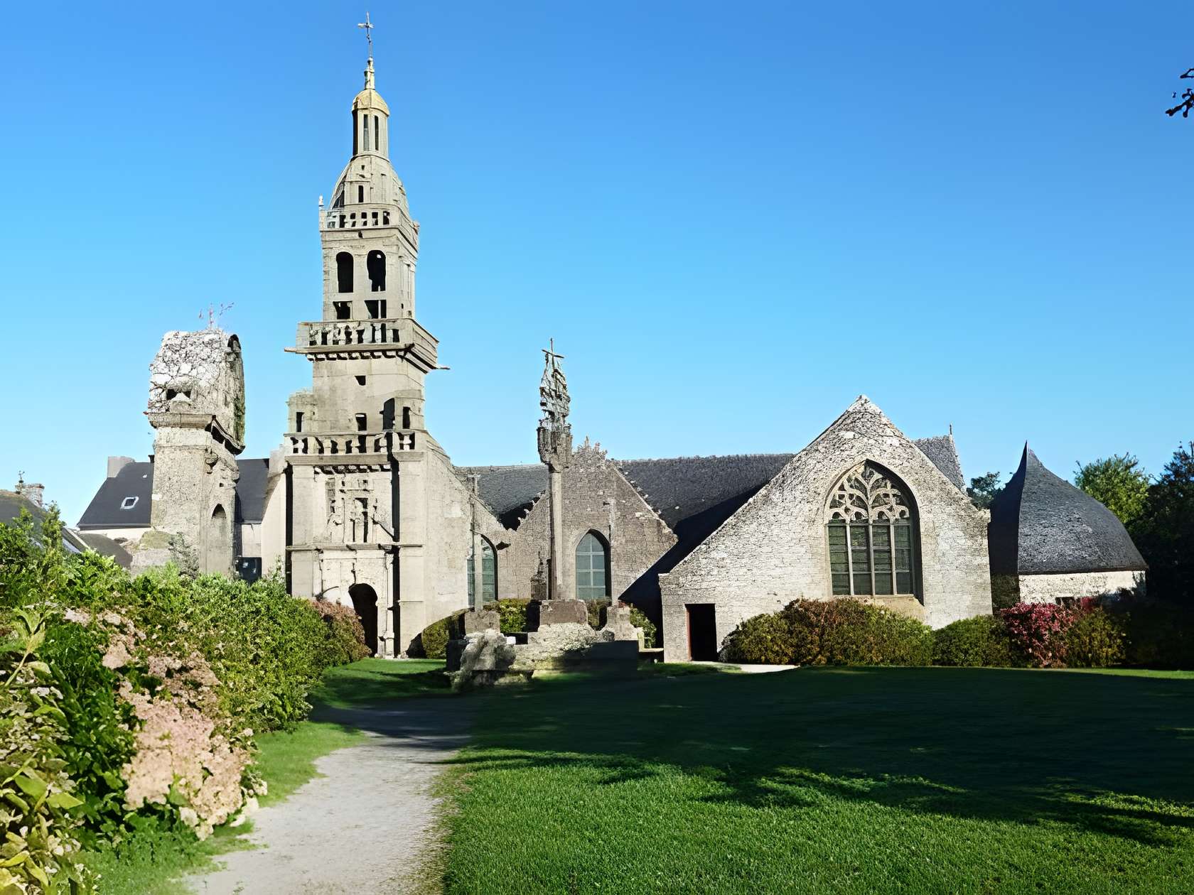 Chapelle Sainte-Marie-du-Ménez-Hom de Plomodiern 