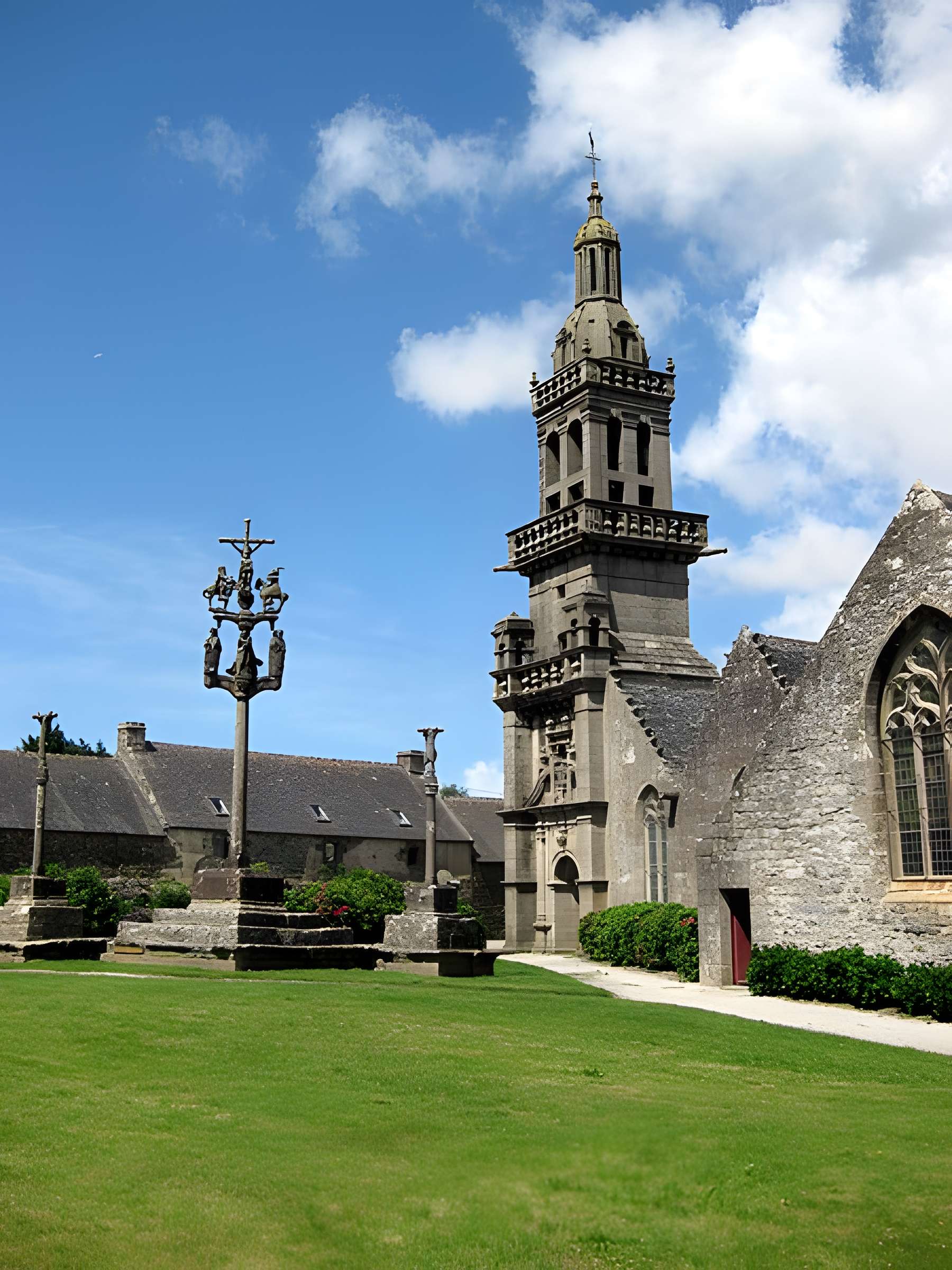 Chapelle Sainte-Marie-du-Ménez-Hom de Plomodiern