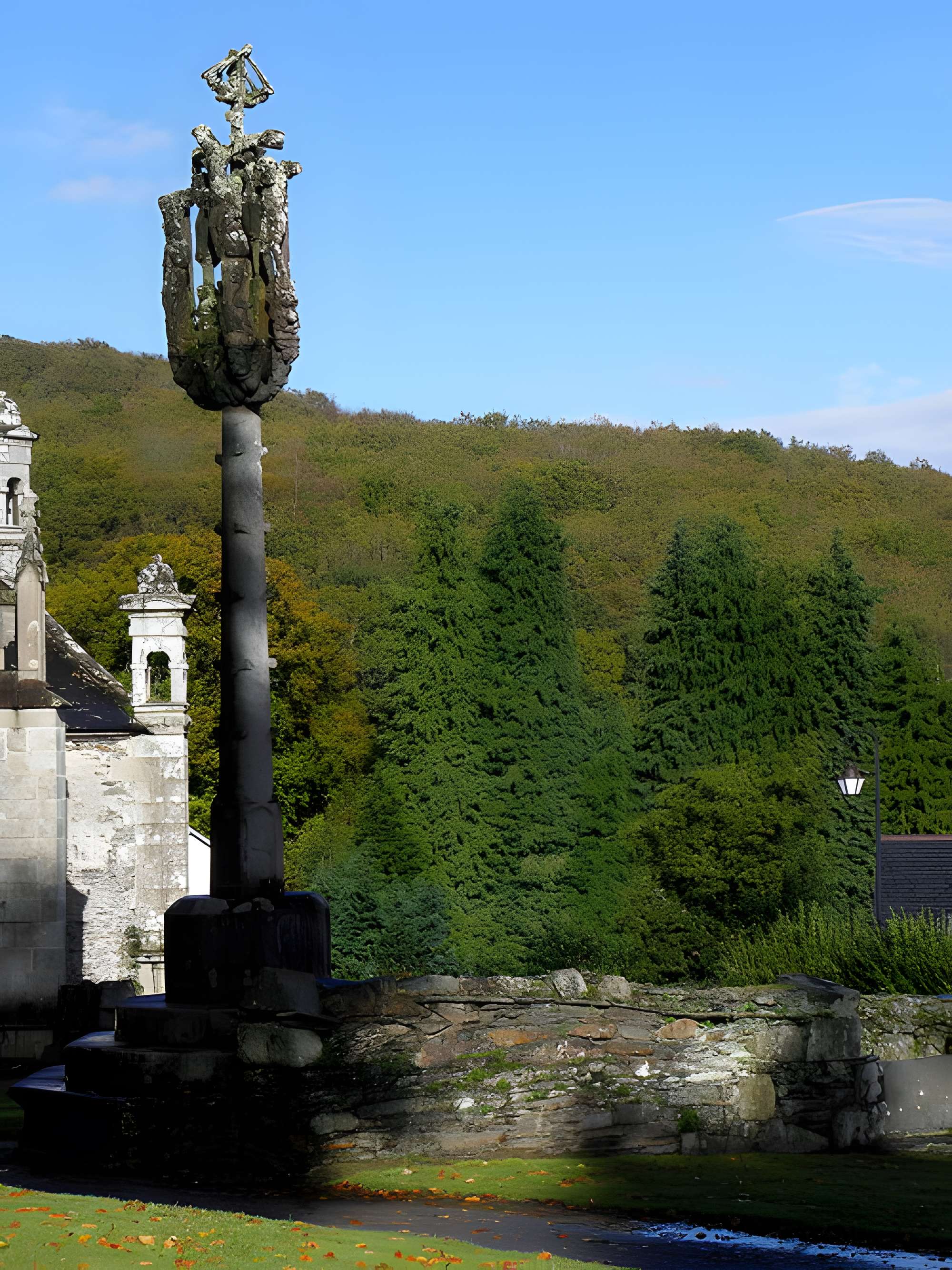 Chapelle Saint-Herbot de Saint-Herbot