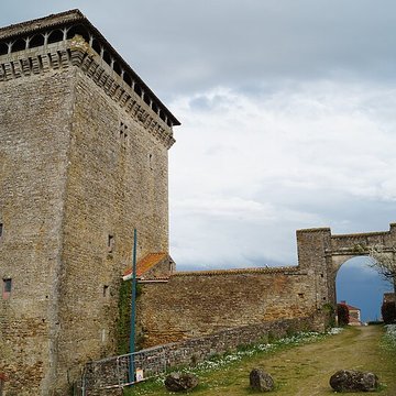 Donjon de Bazoges-en-Pareds