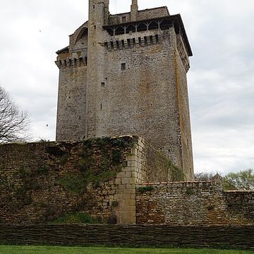 Donjon de Bazoges-en-Pareds