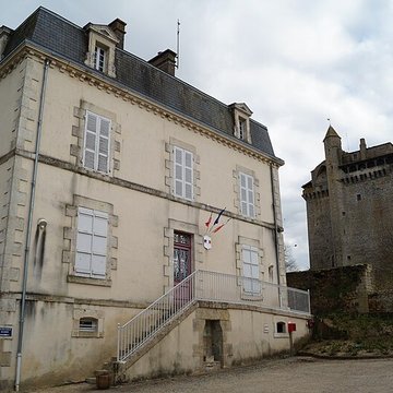 Donjon de Bazoges-en-Pareds