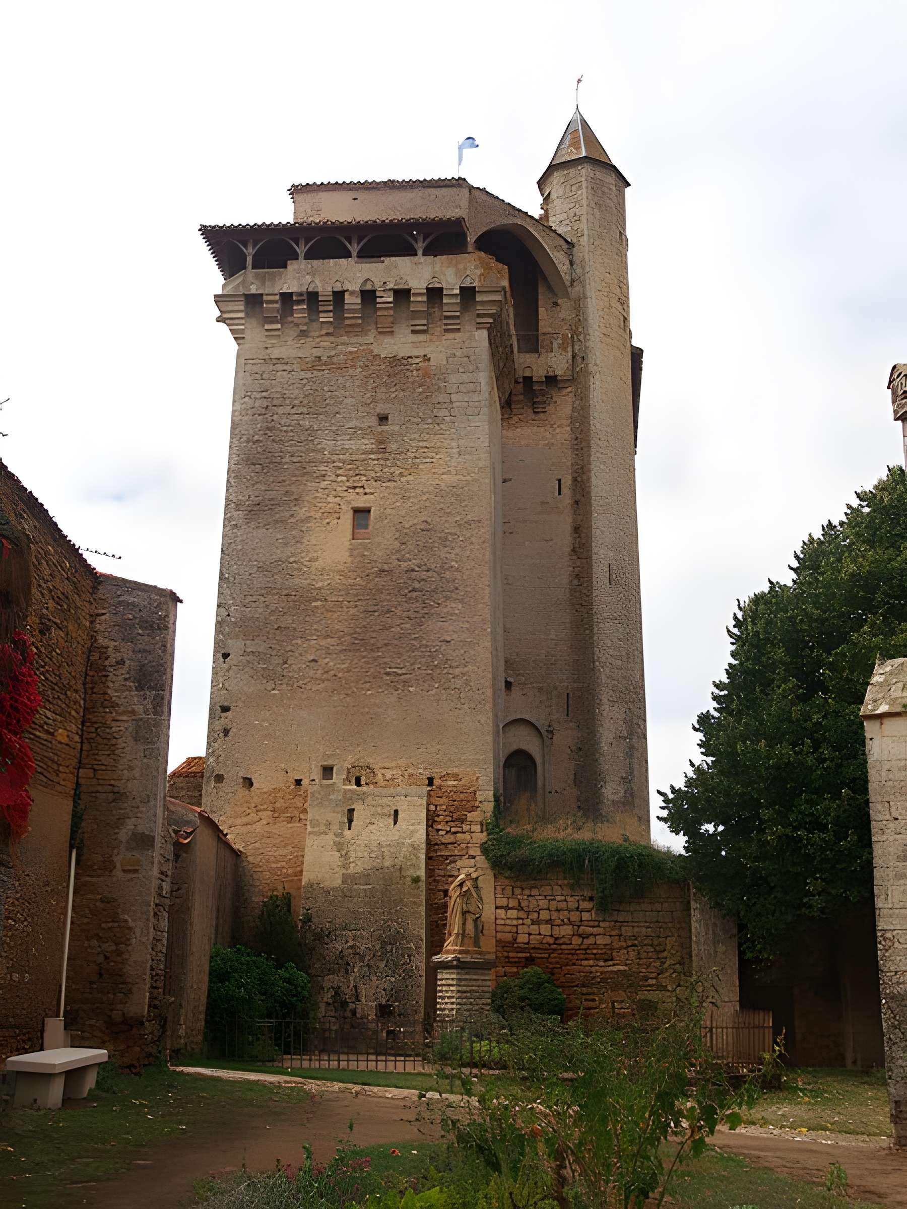 Donjon de Bazoges-en-Pareds