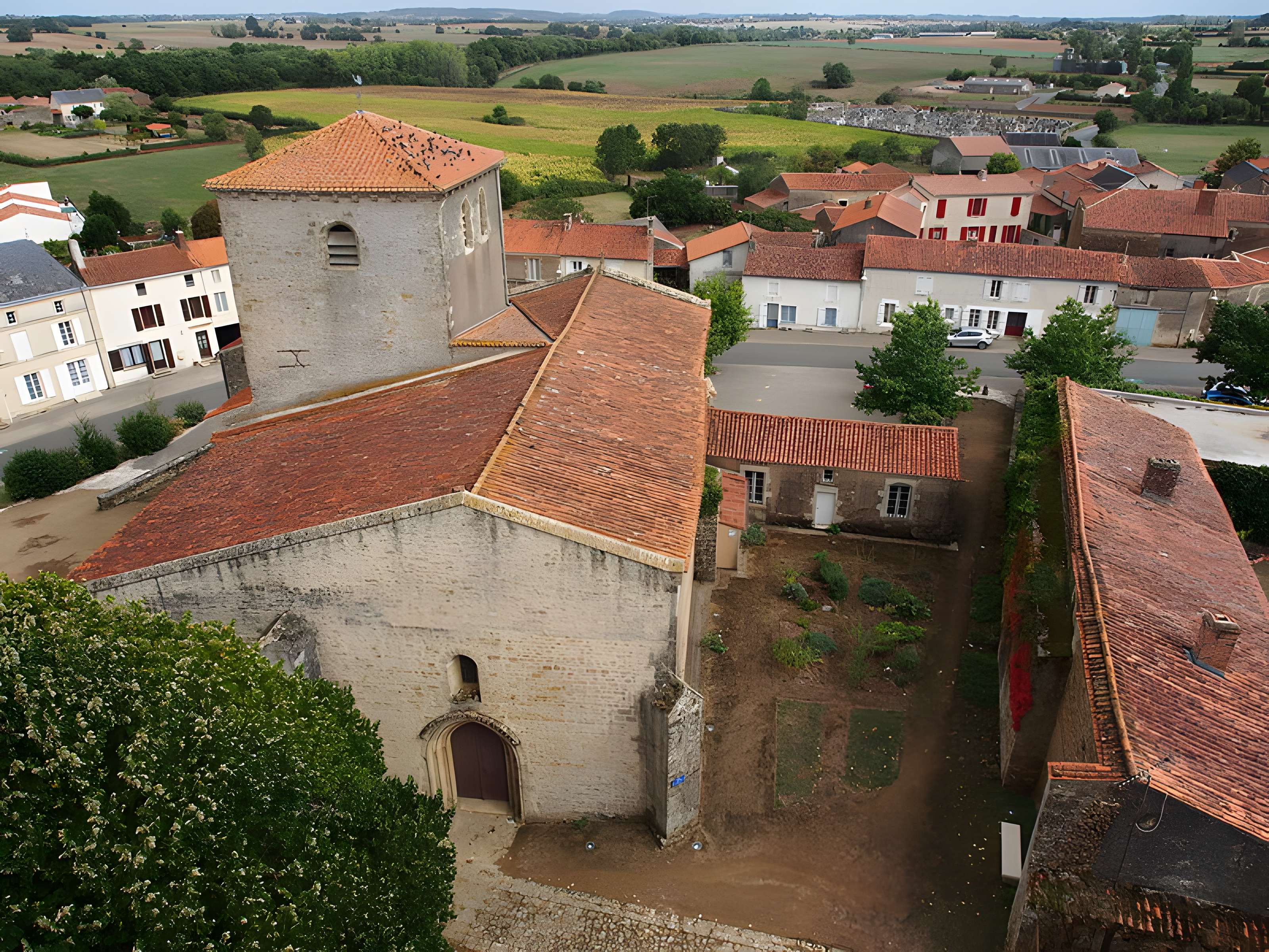 Donjon de Bazoges-en-Pareds