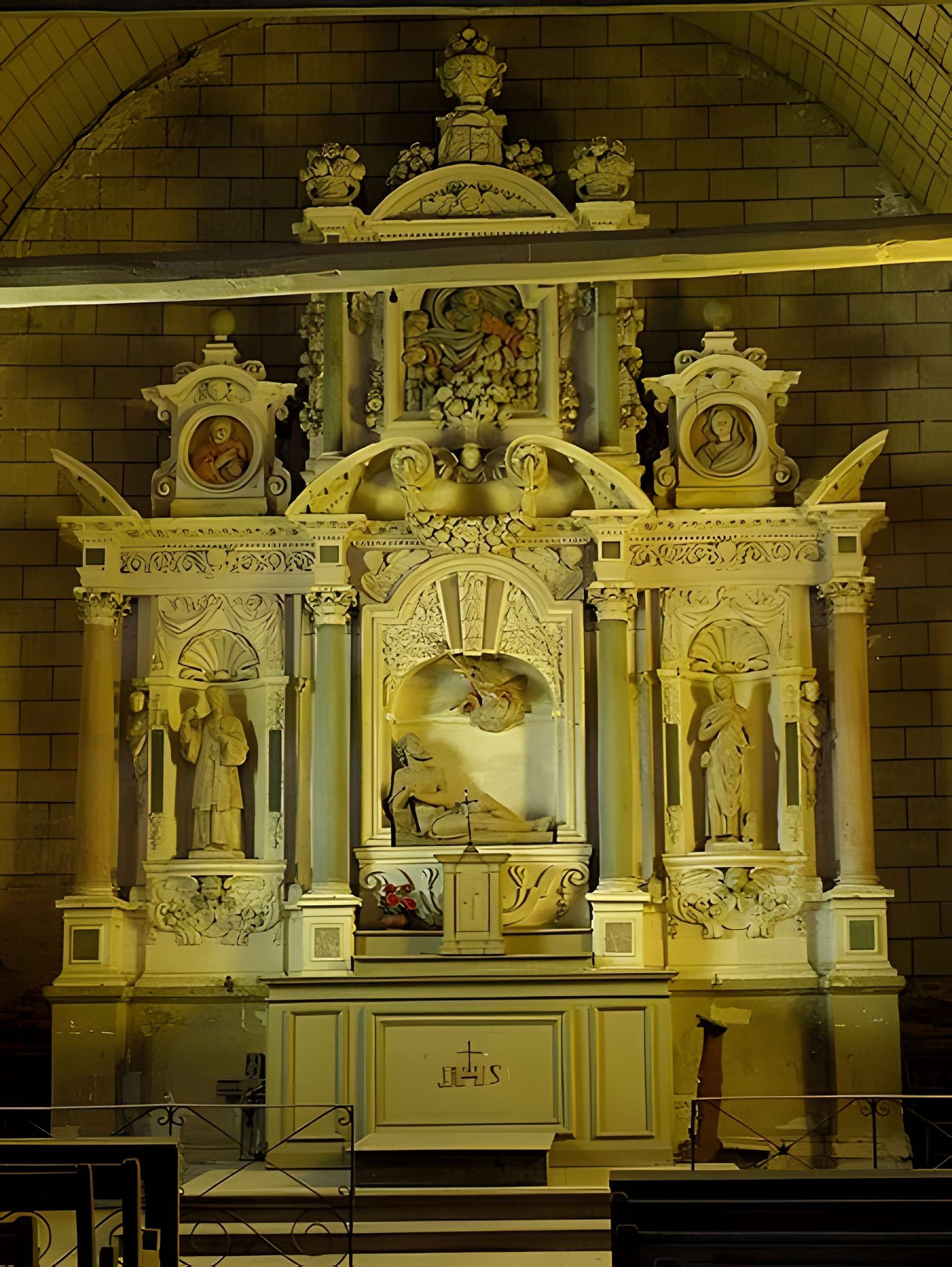 Chapelle Saint-Job de Louvigné-de-Bais