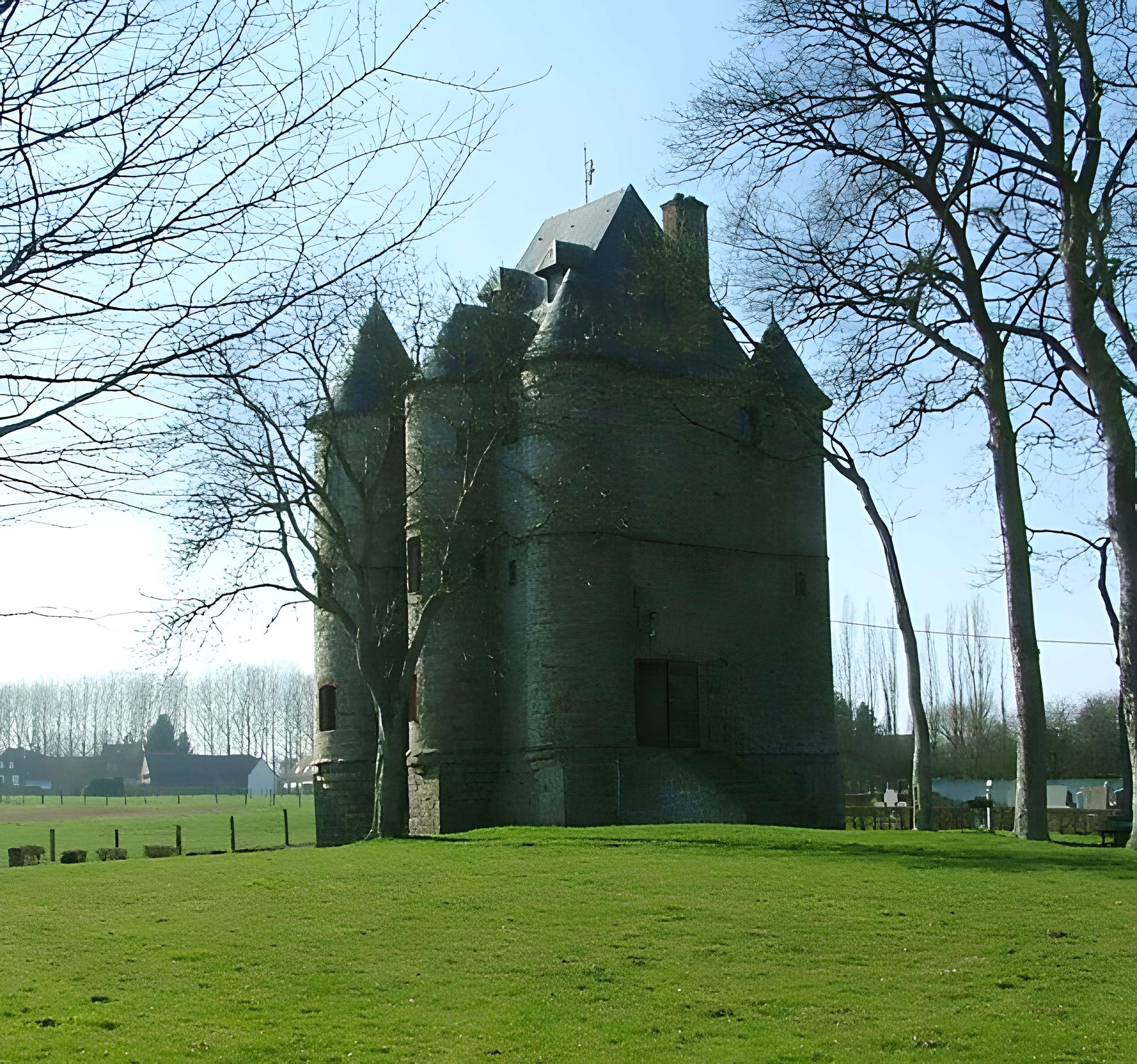 Donjon de Bours