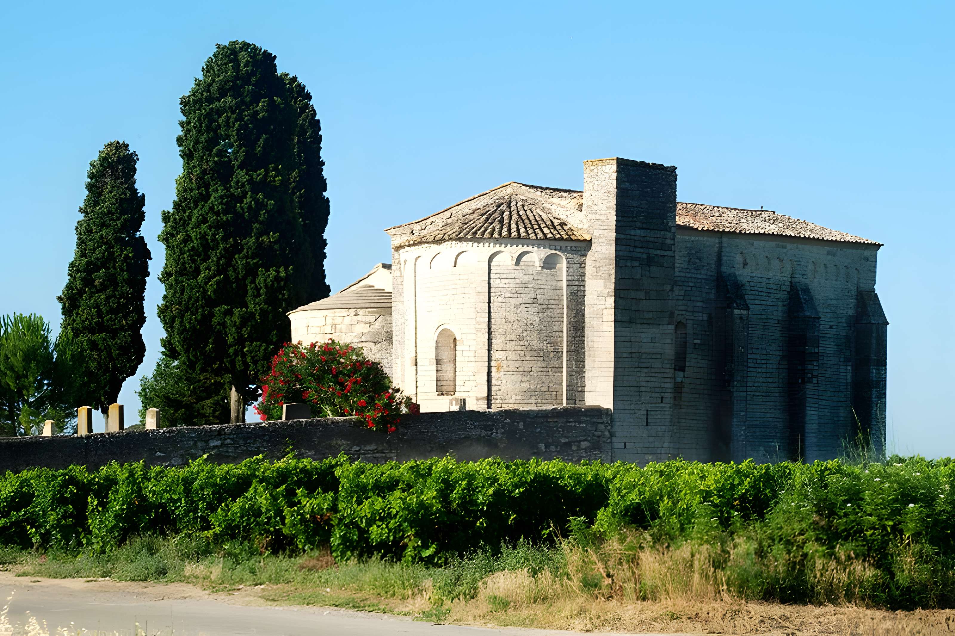 Chapelle Saint-Julien de Montredon de Salinelles