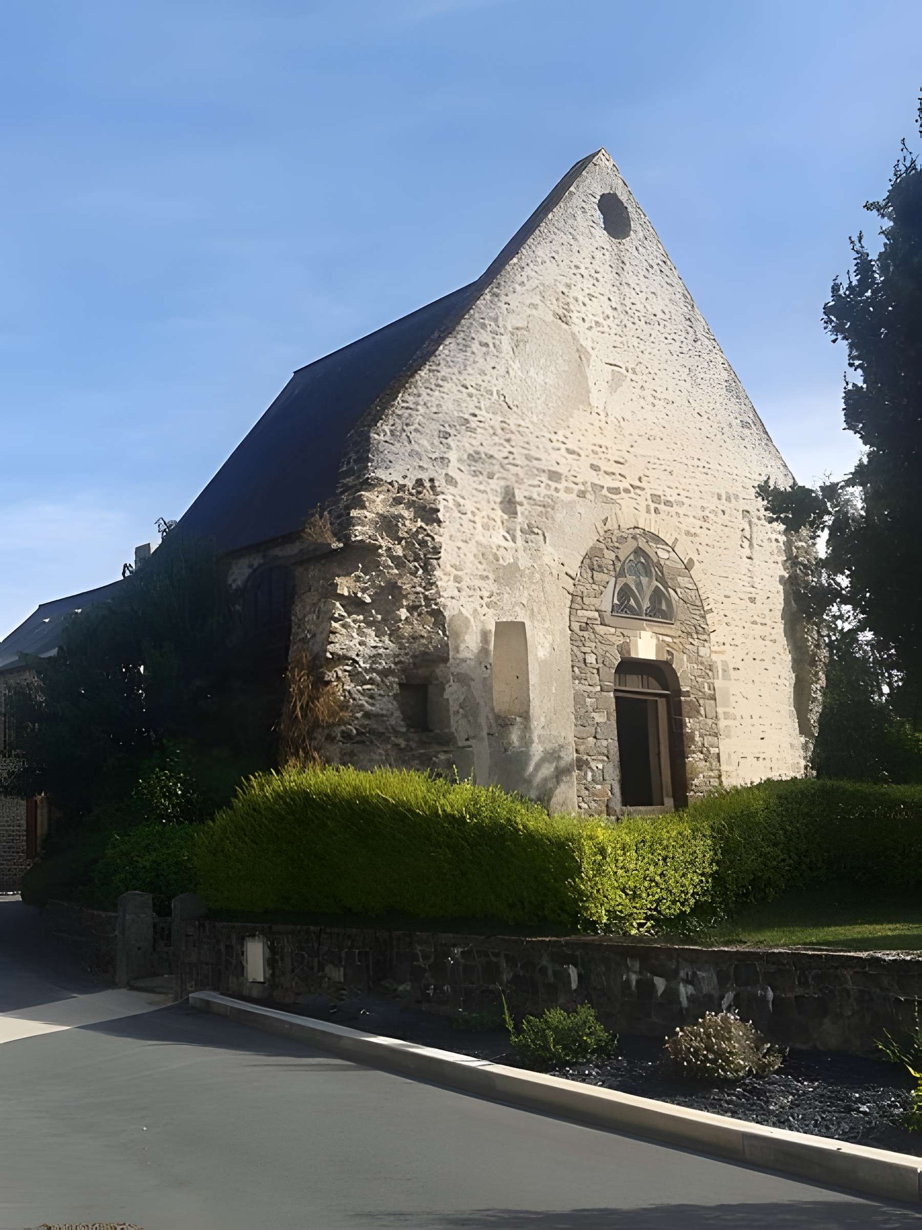Chapelle Saint-Martin de Montsûrs 