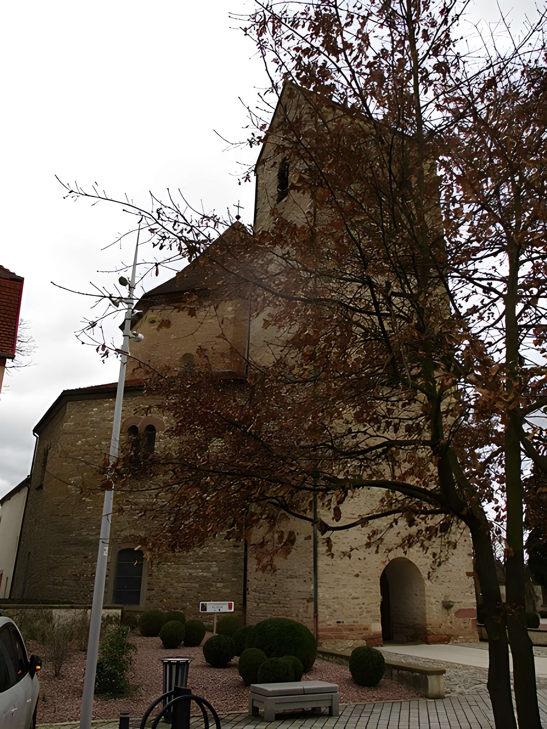 Abbaye et Église Saint-Pierre-et-Saint-Paul