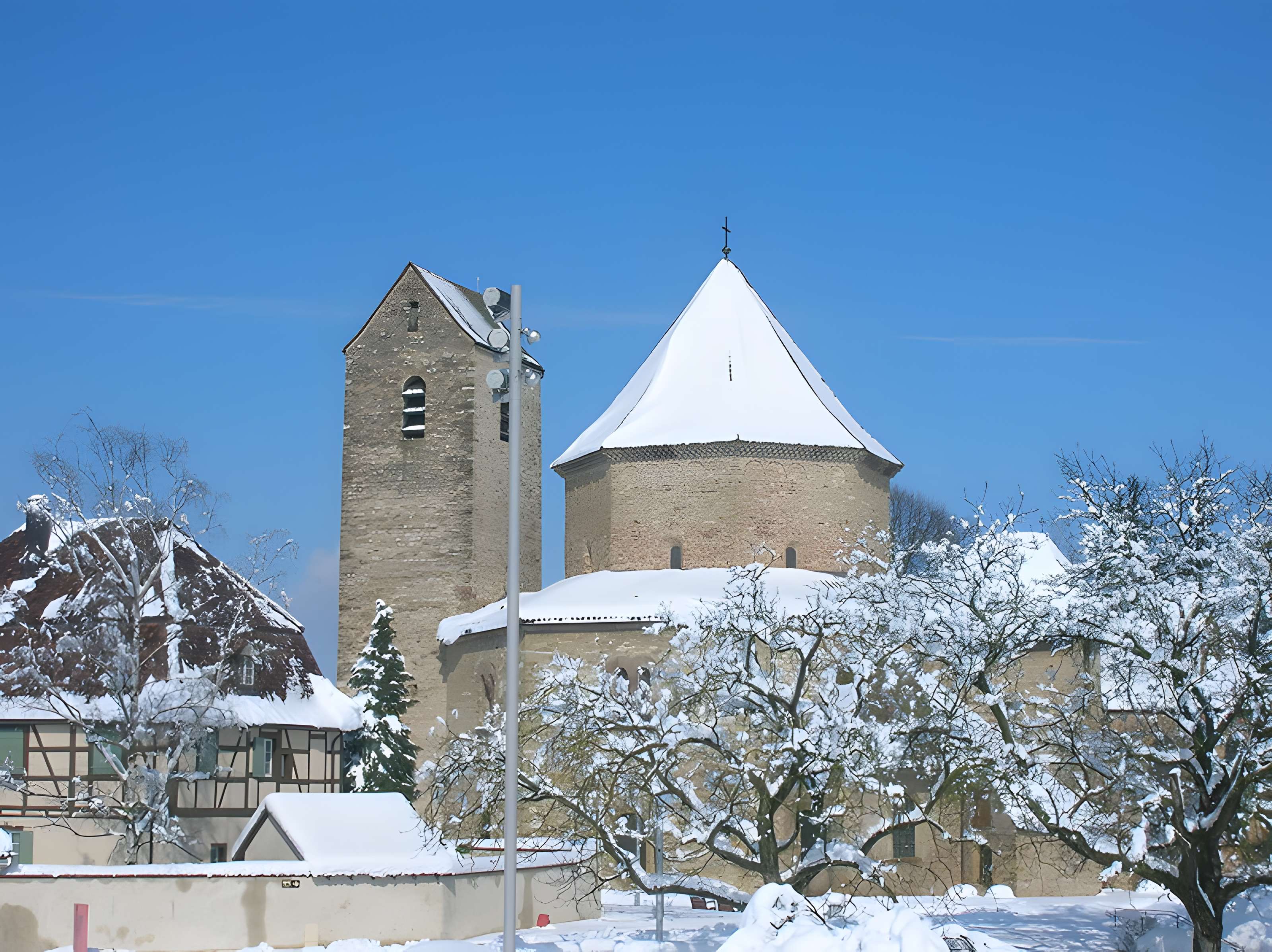 Abbaye et Église Saint-Pierre-et-Saint-Paul
