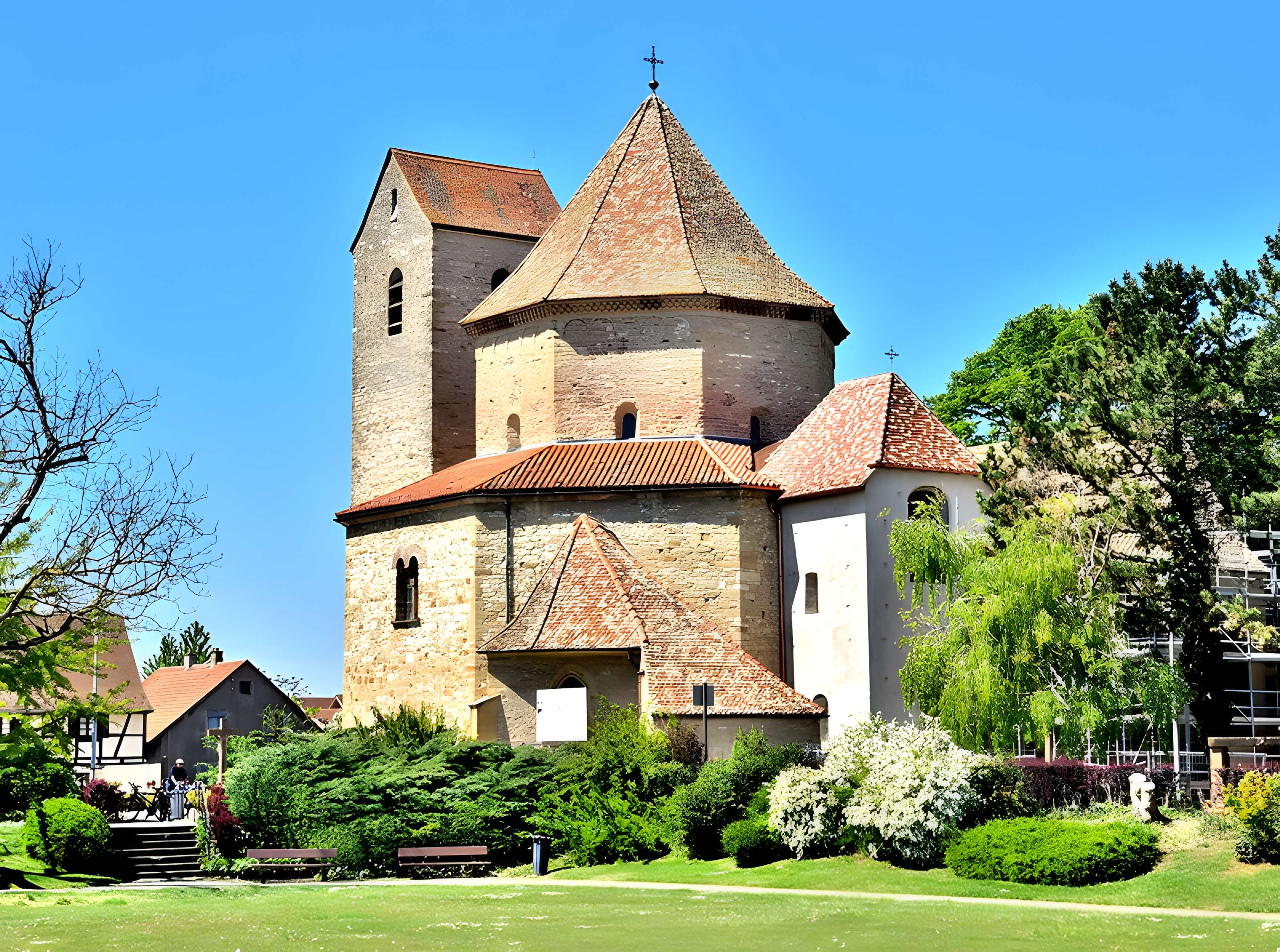 Abbaye et Église Saint-Pierre-et-Saint-Paul