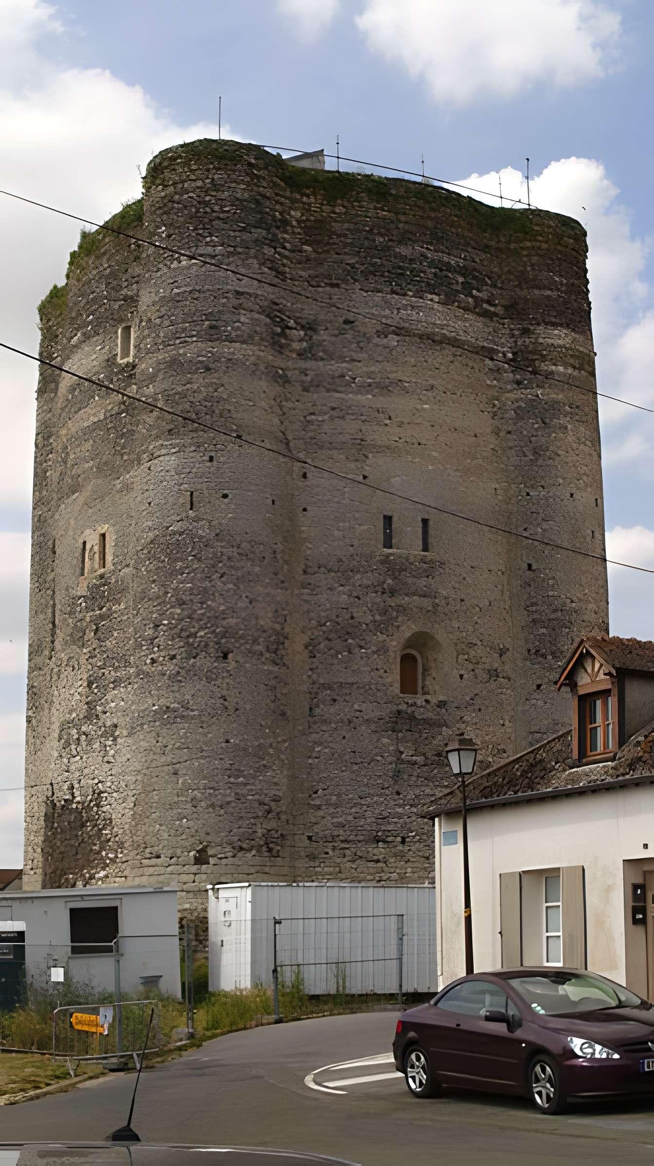 Donjon de Houdan